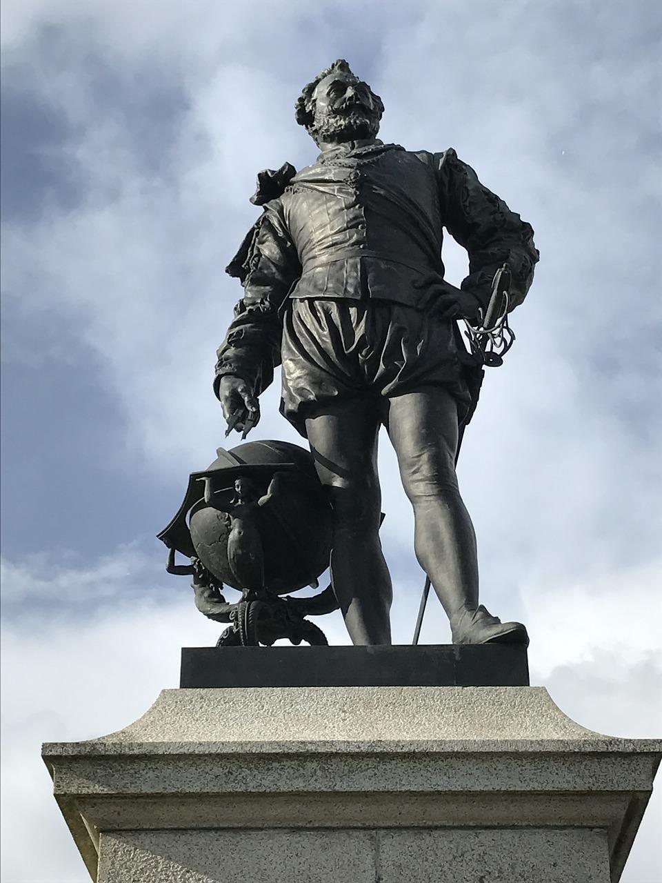 Statue of Francis Drake, one of the first British imperialists
