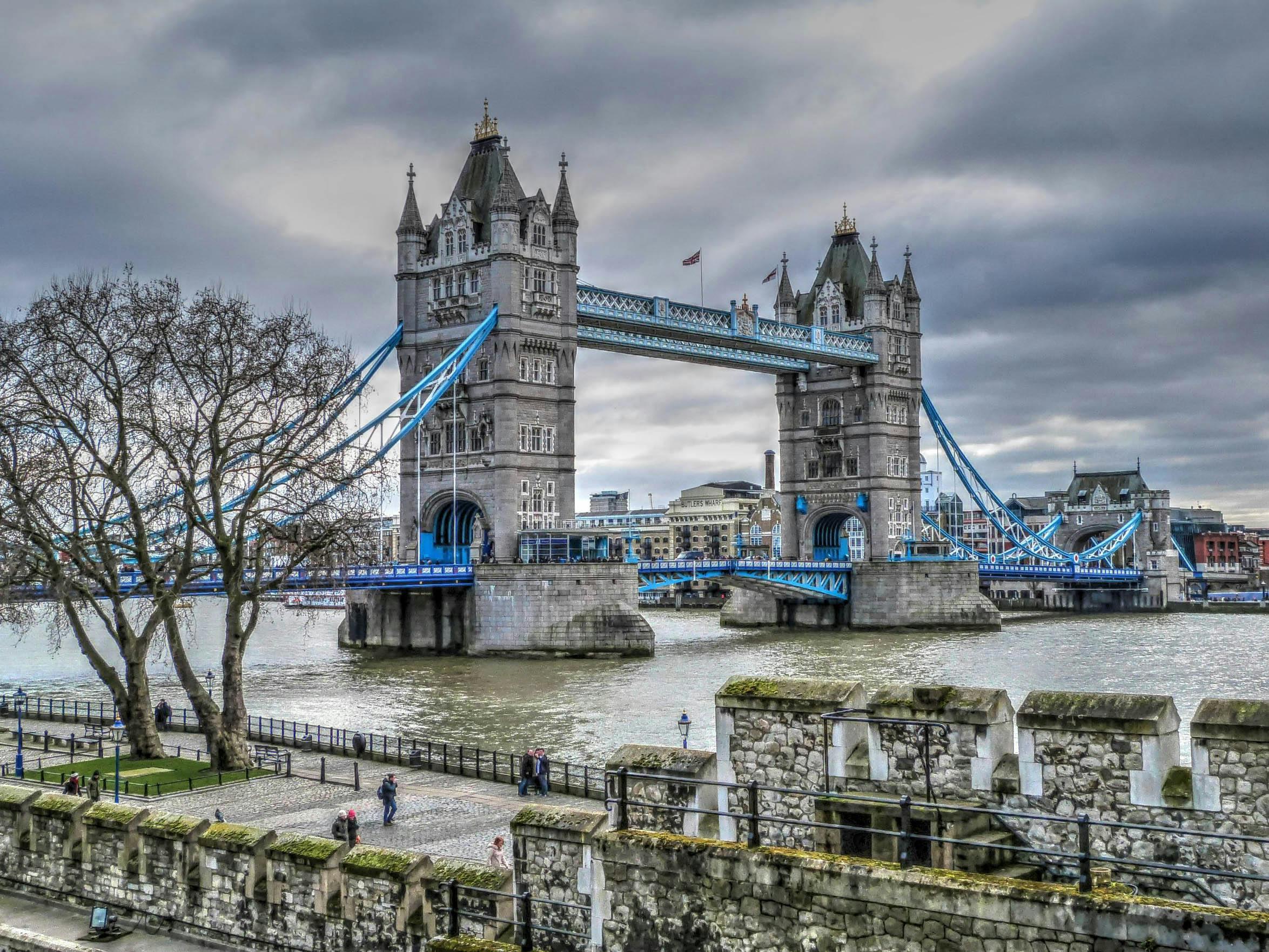 tower bridge london