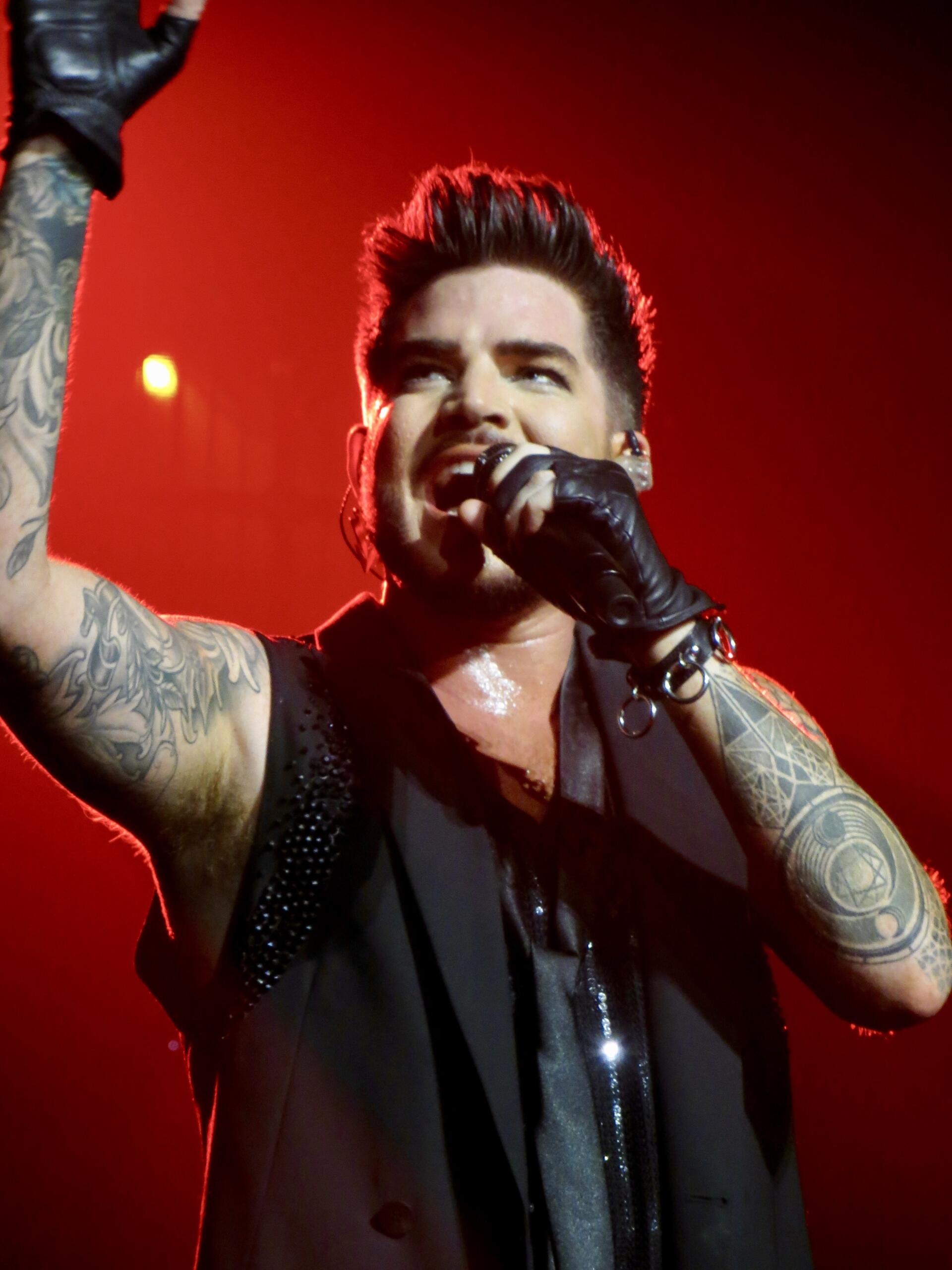 Adam Lambert spevák