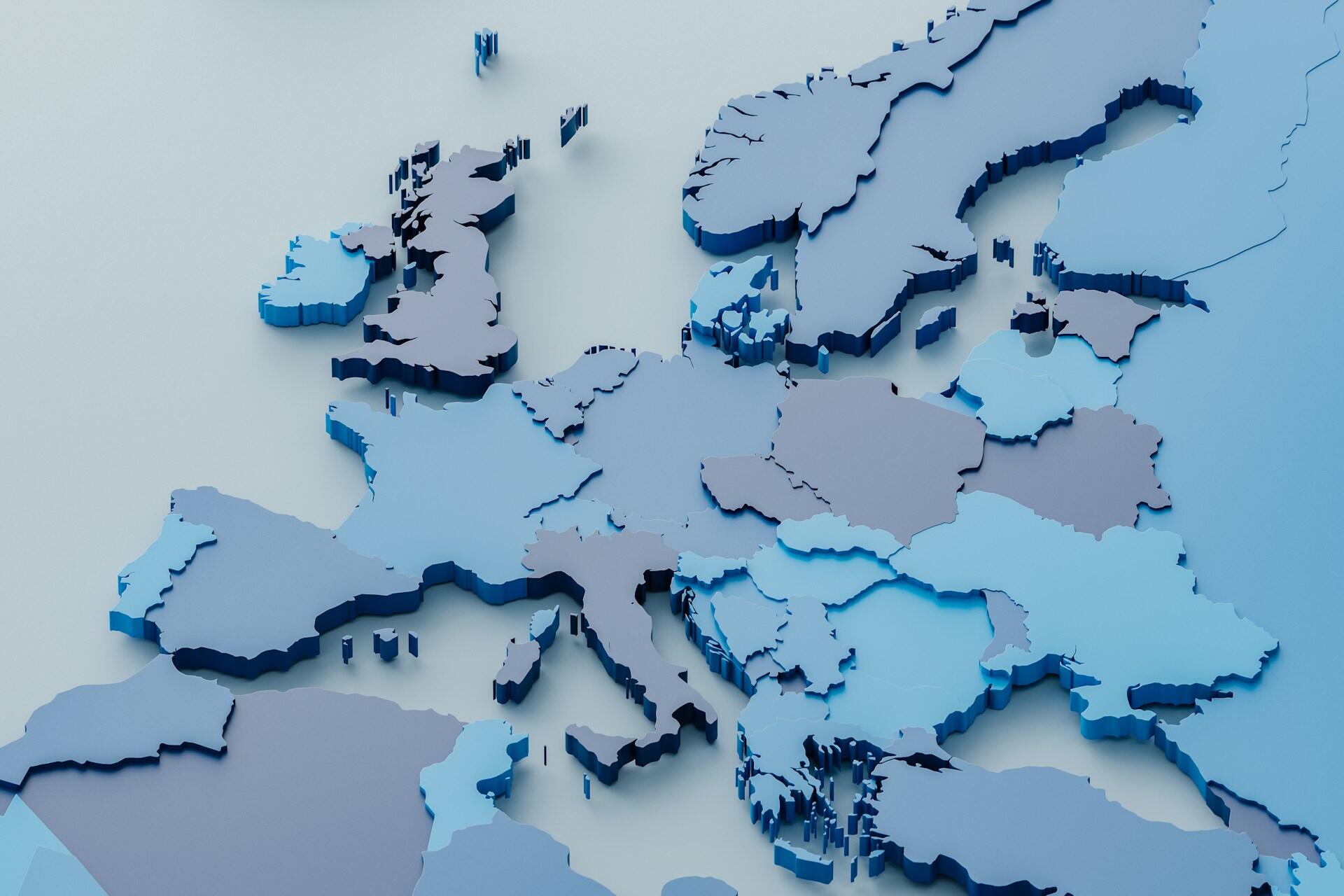 Štylizovaná 3D mapa Európy s vyznačenými jednotlivými krajinami.