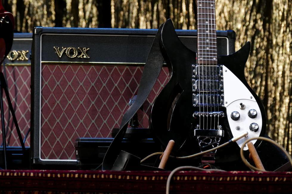 Gitar çalma ve gitarın bölümleri