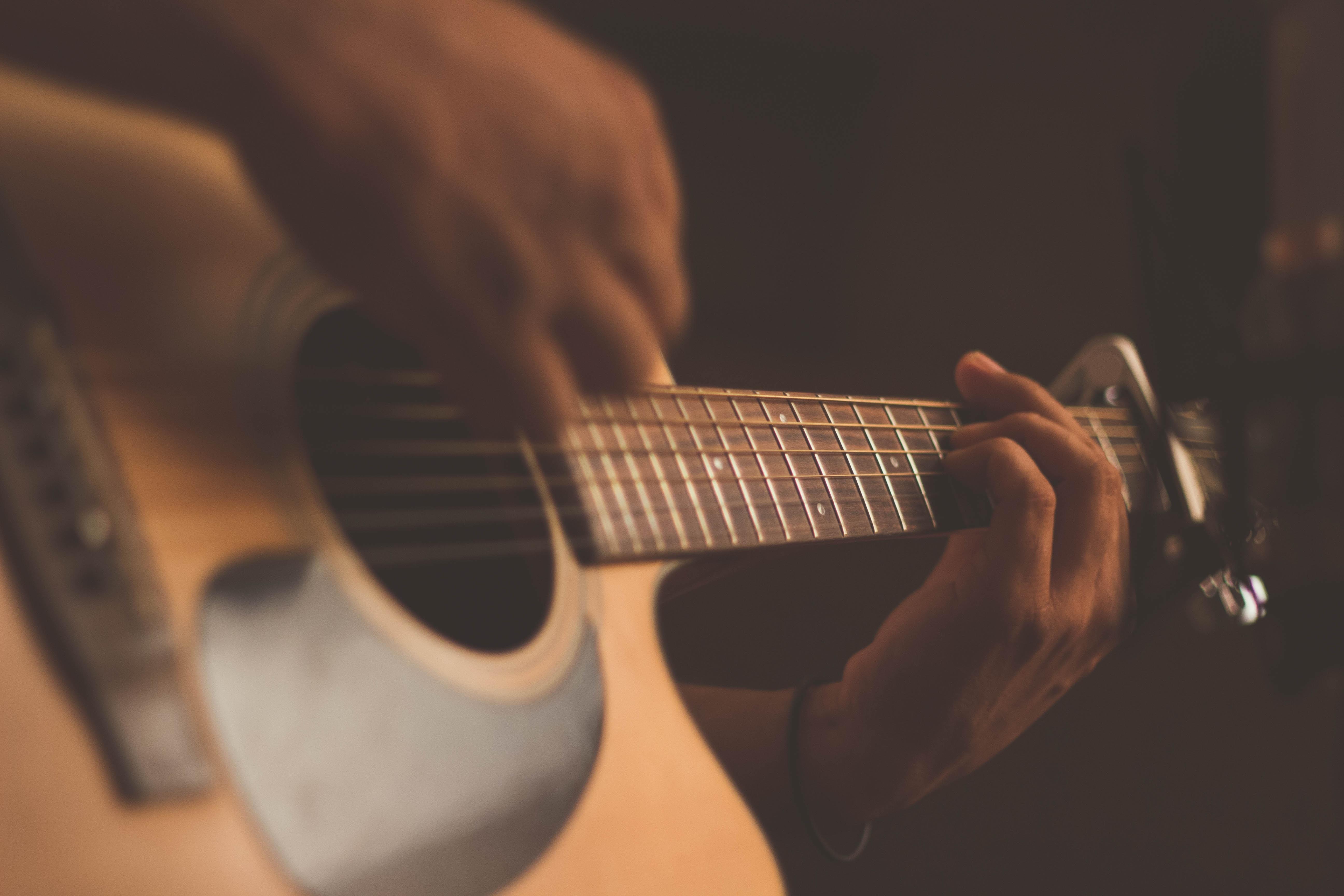 Gitar başlangıç seviyesi zor olabilir