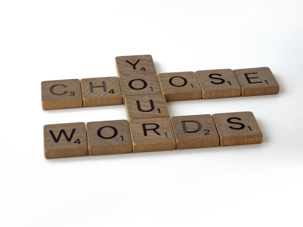 İngilizce konuşma siteleri ve oyun sitelerinde scrabble oynayabilirsiniz