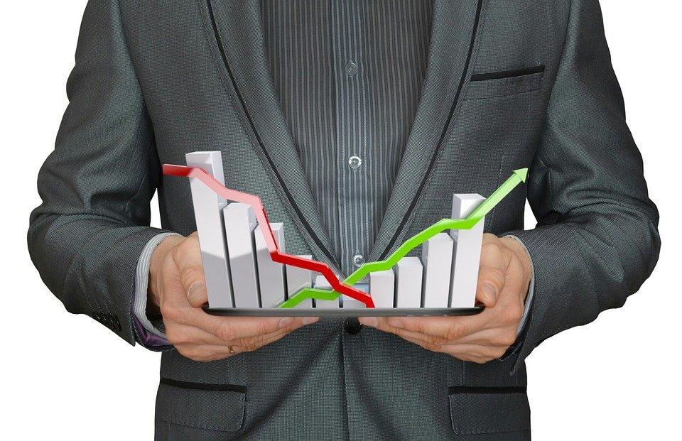 betimsel istatistik ve çıkarımsal istatistik arasındaki fark tablolarla anlaşılır