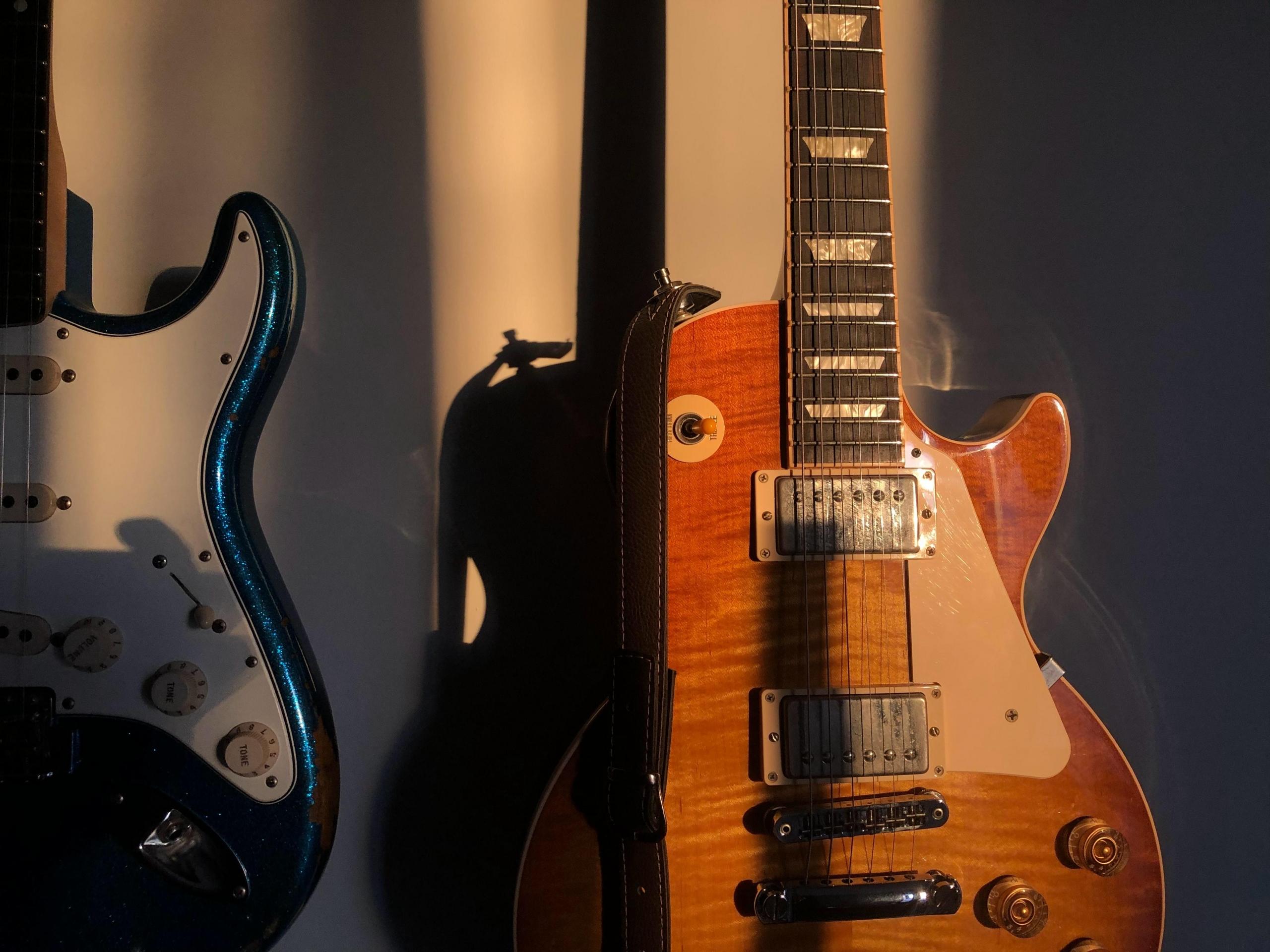 Elektro gitarlar