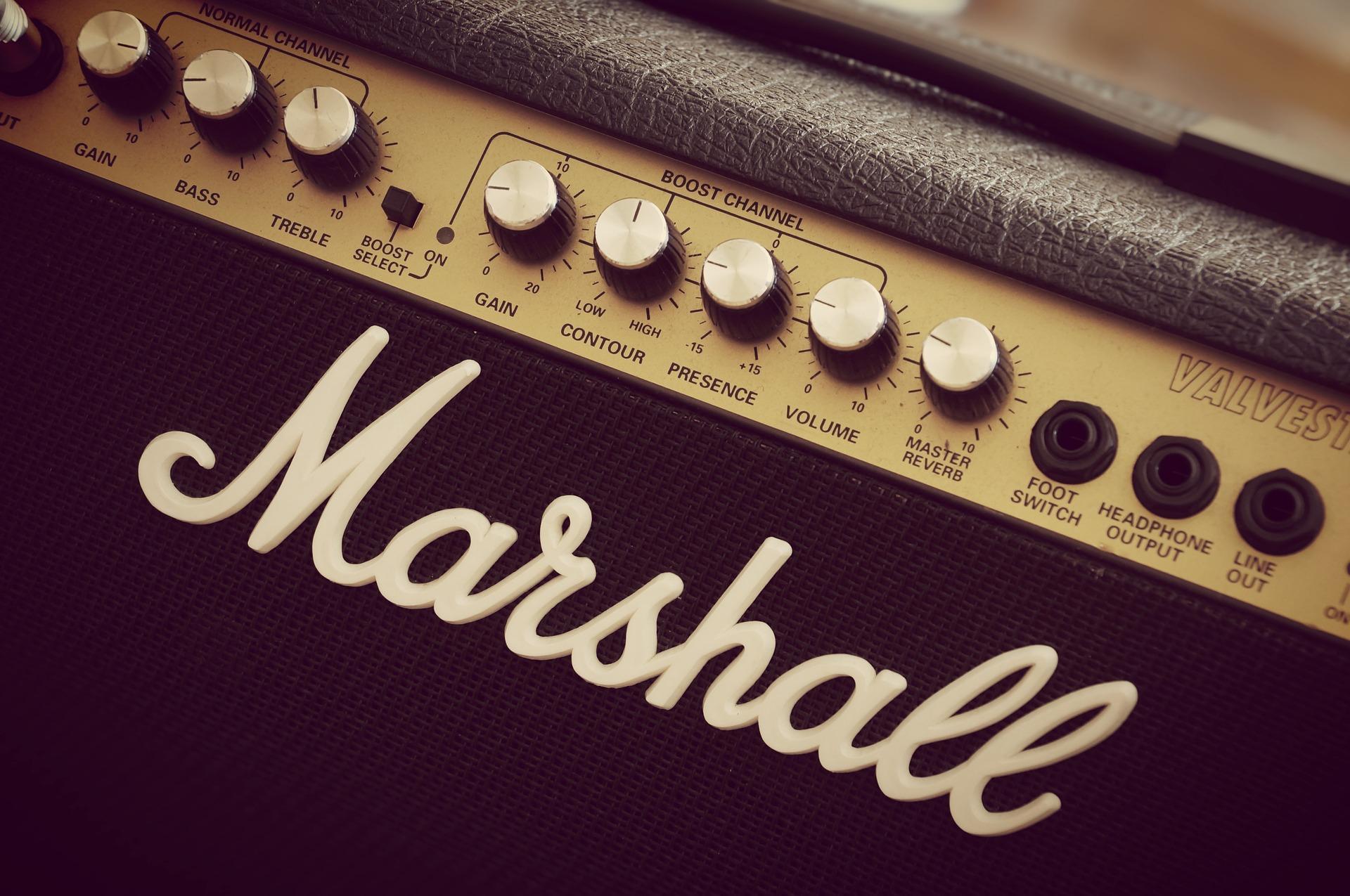 Gitar ile özdeşleştirilen marshall amfi