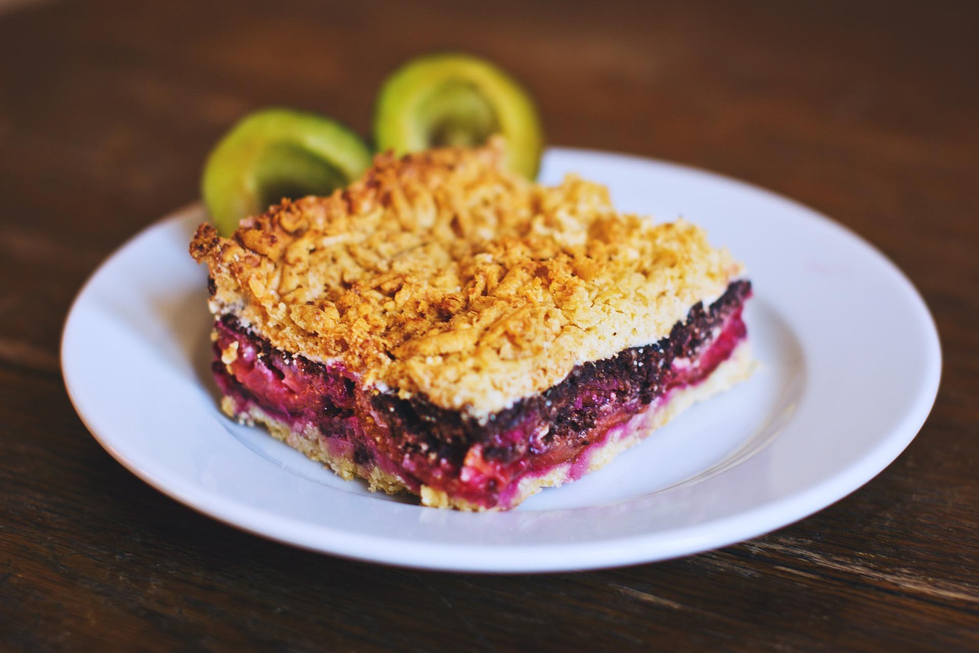 Vişneli Crumble İngiliz tatlısı