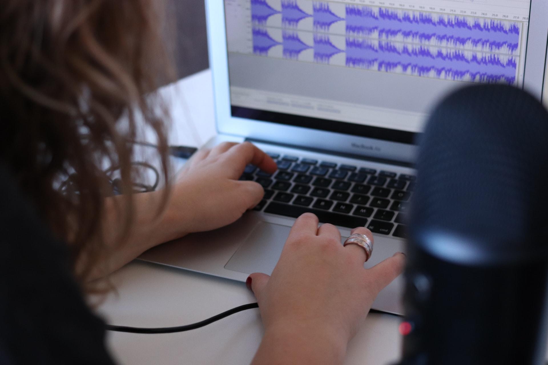 Macbook podcast yayını