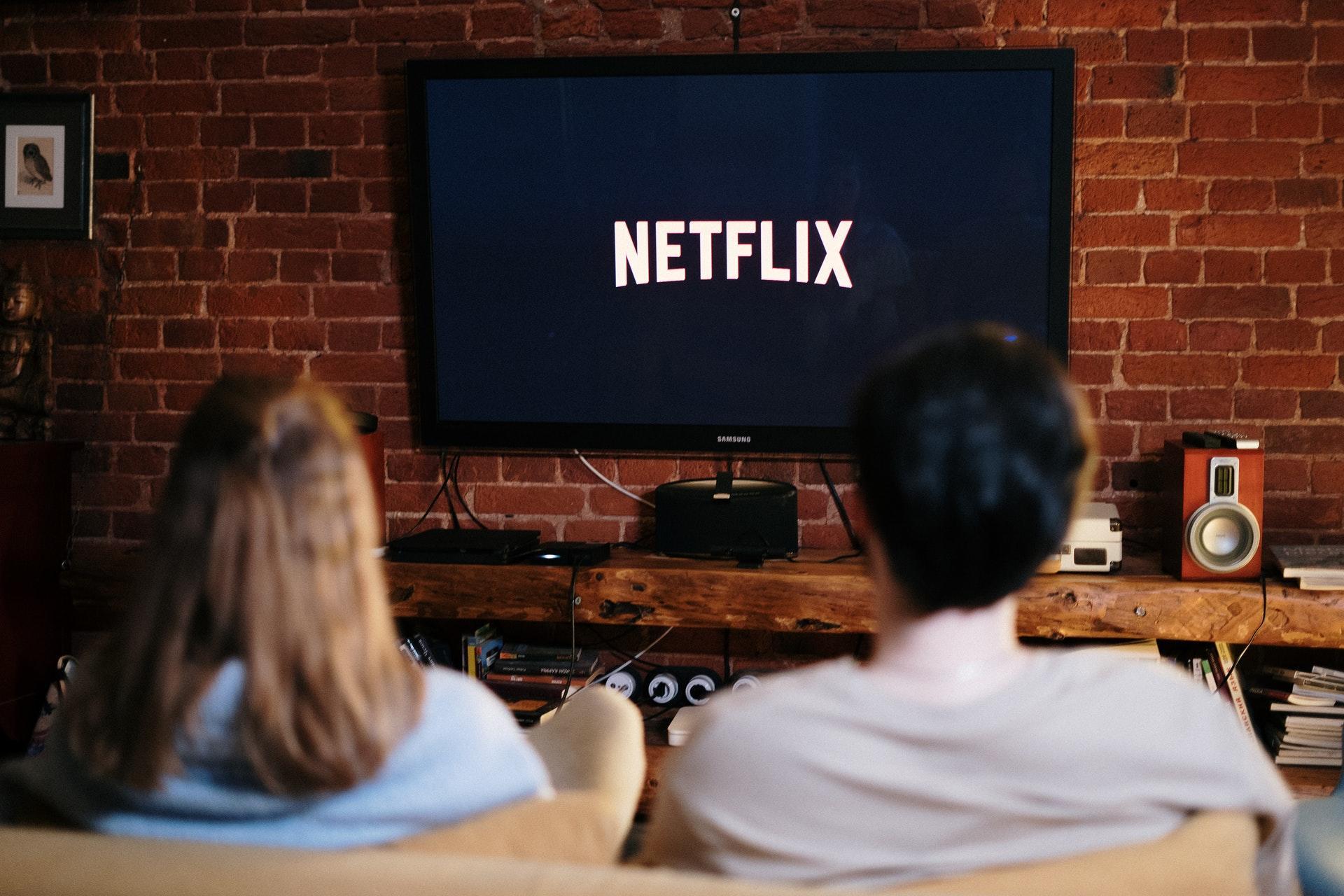 Netflix izleyen çift