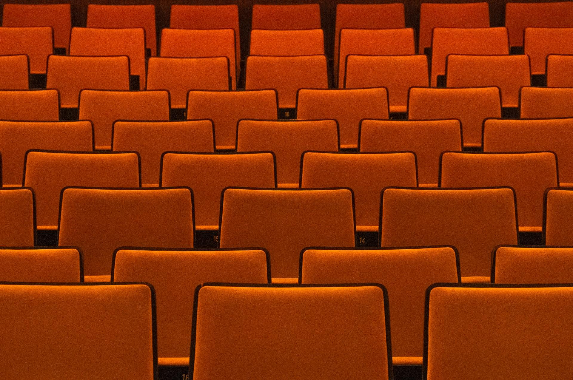 Sınav sıraları kırmızı