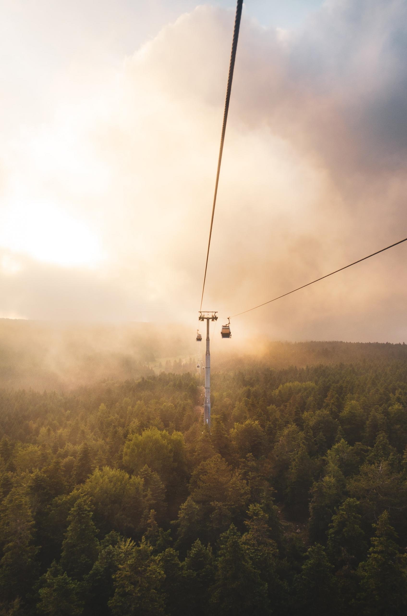 Bursa'da manzaralı teleferik hattı.