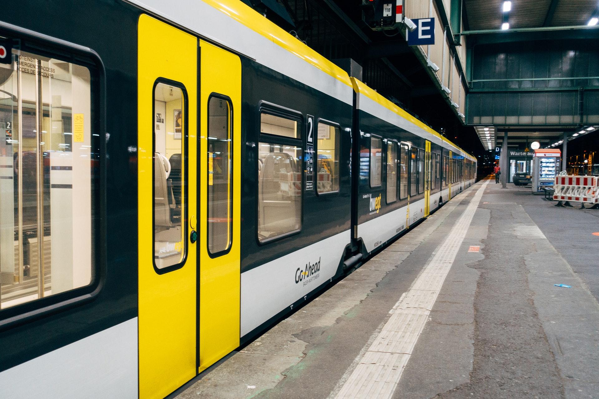 Metro Almanya Sarı