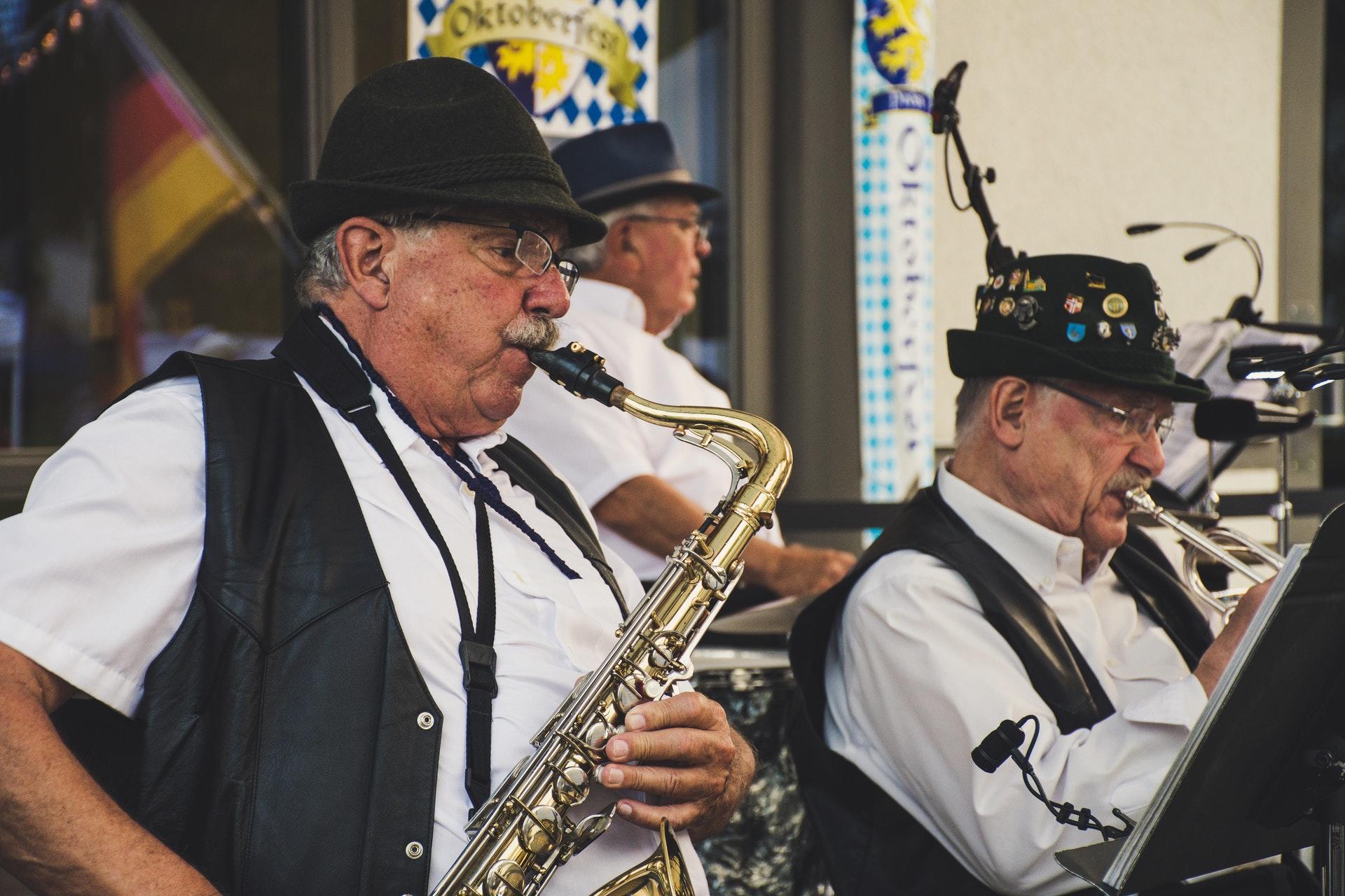 Oktoberfest saksafon