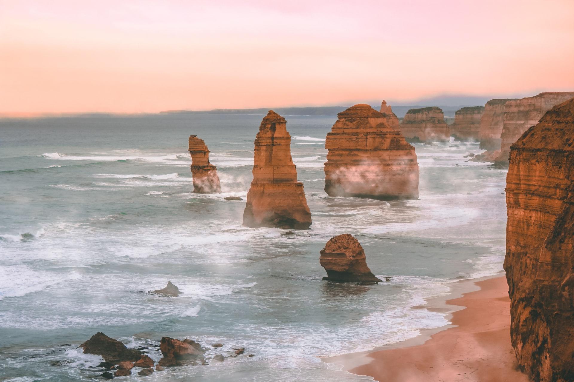 Princetown, Twelve Apostles, 12 havari Kayalıkları