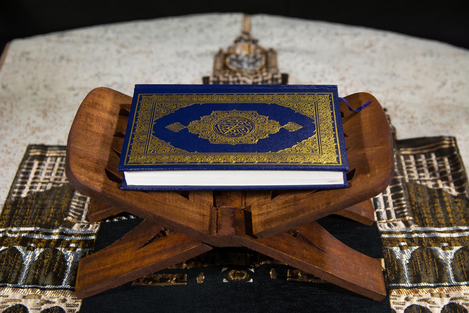 Kuran-ı Kerim kutsal kitap
