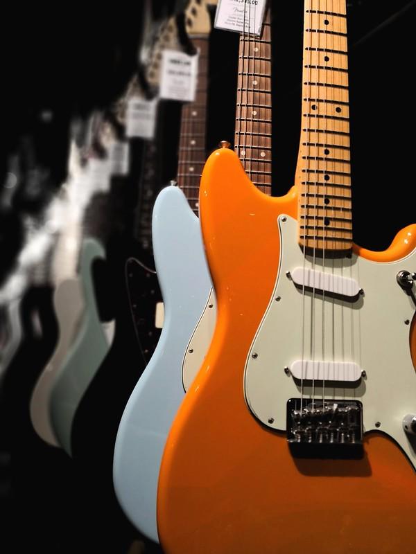 elektro gitar turuncu