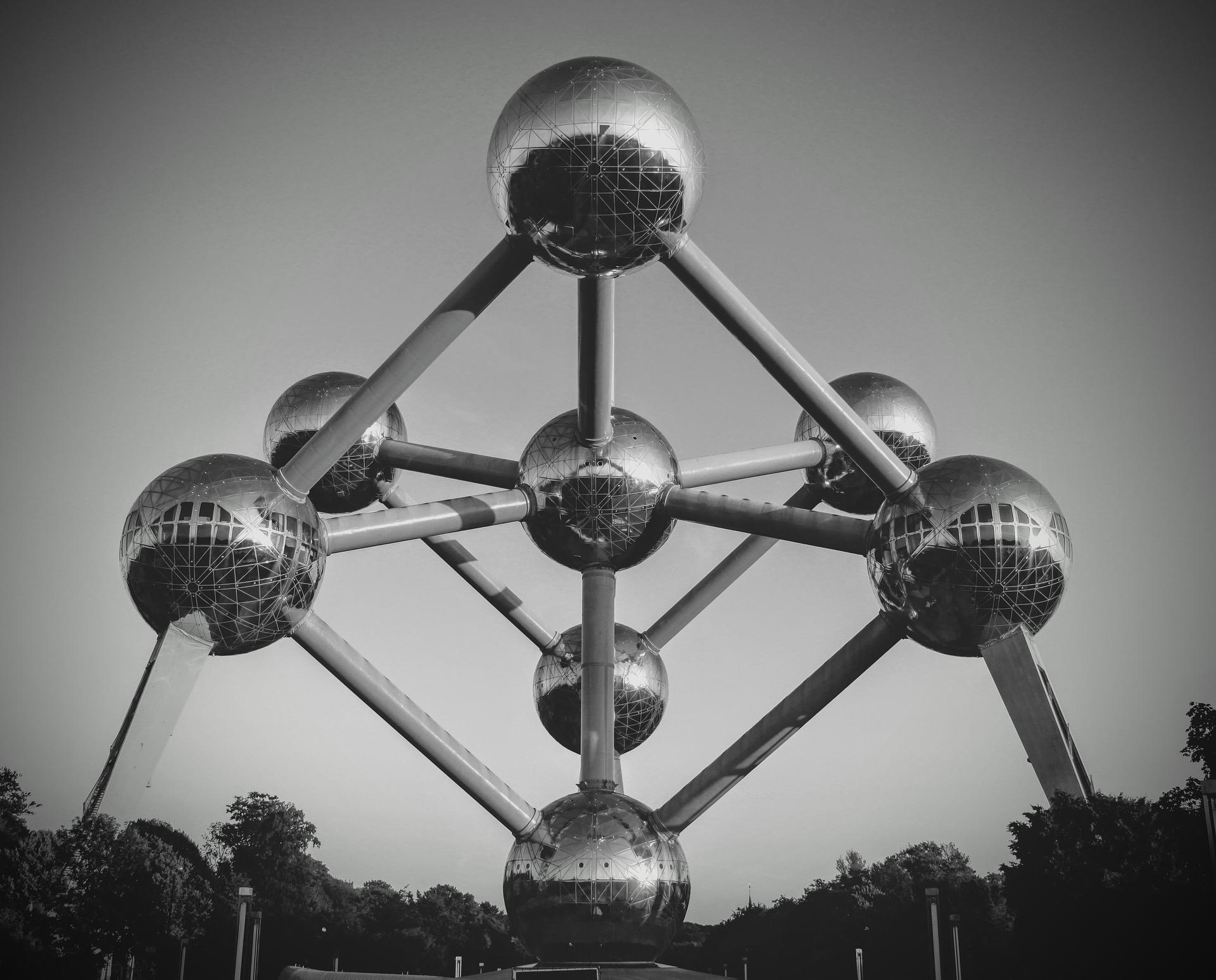 Brüksel'deki atomium görseli