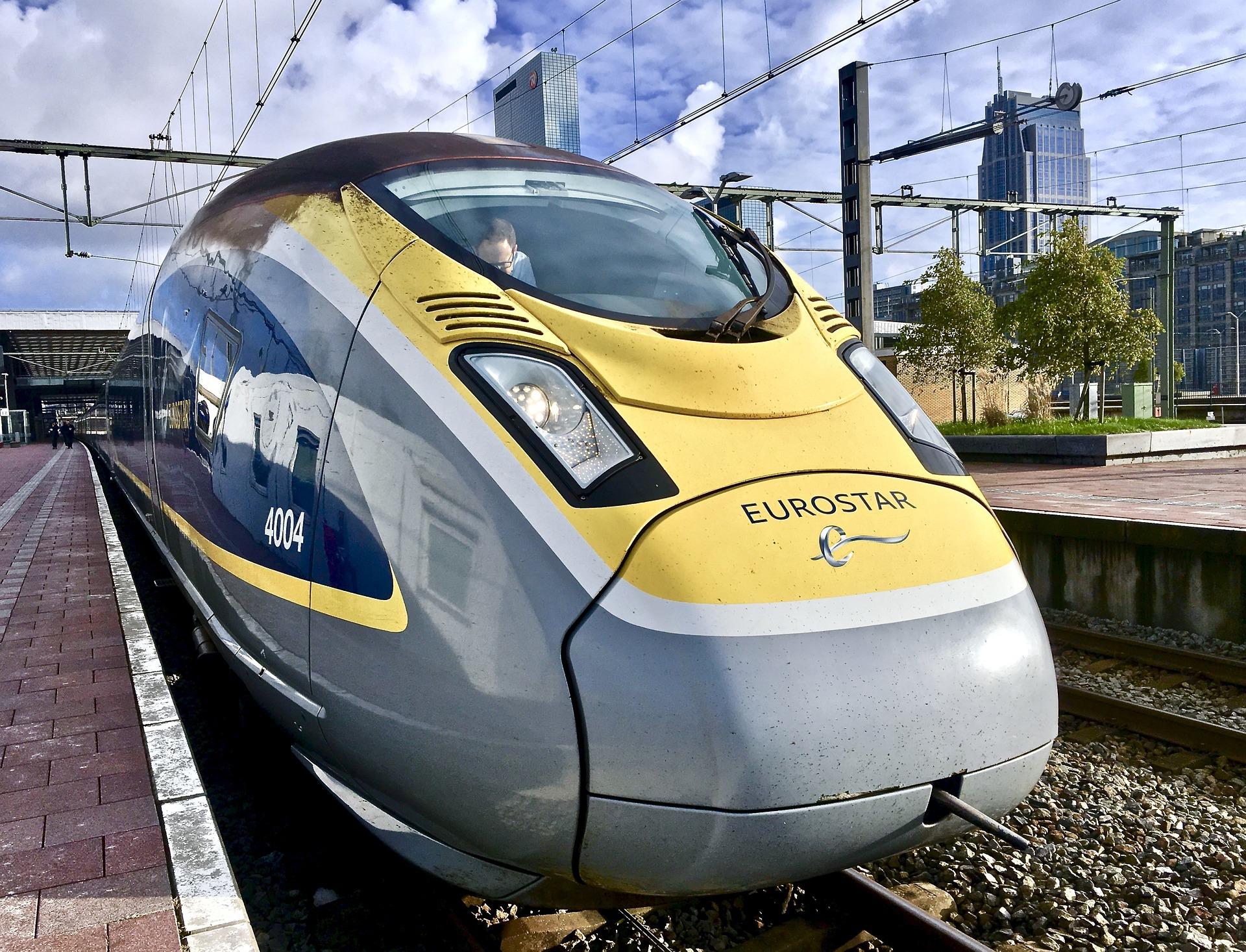 Manş Tüneli üzerinden taşımacılık yapan Eurostar hattı.