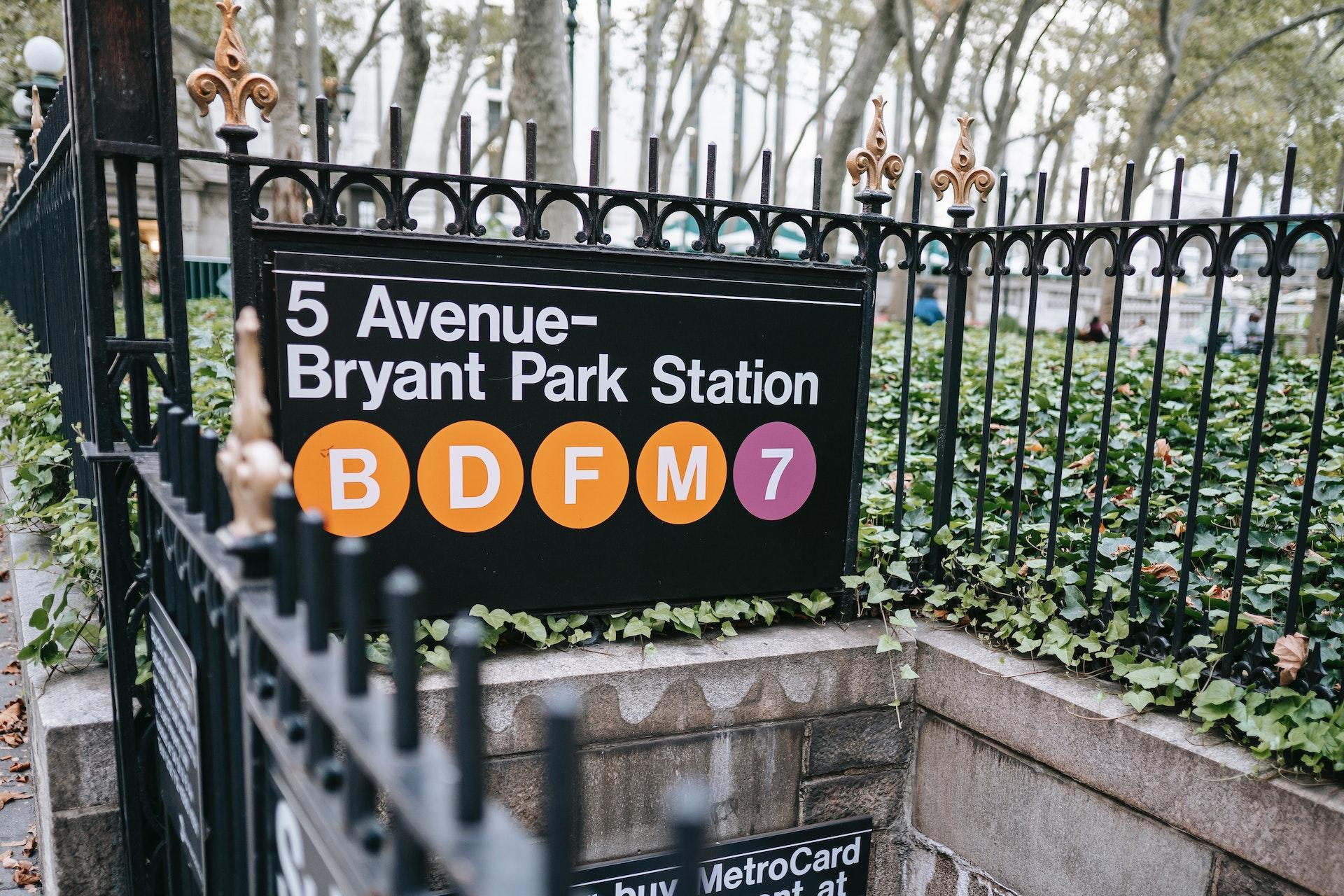 Metro 5 avenue