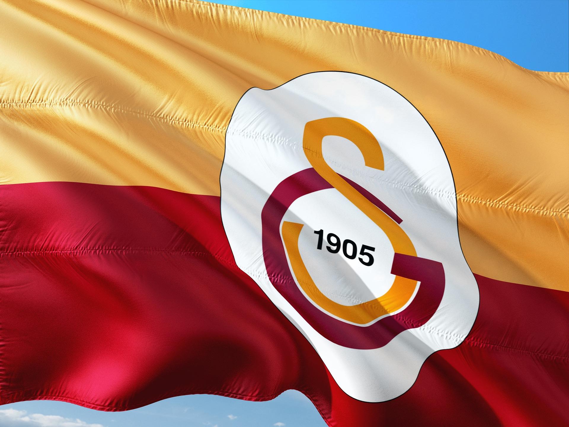 Galatasaray takım bayrağı.