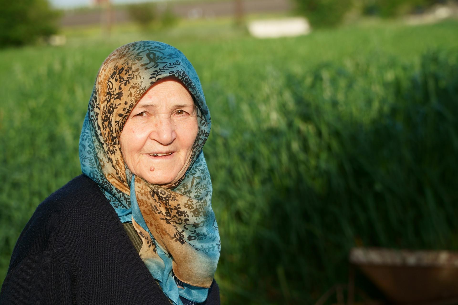 Geleneksel Türk köylü kadın.