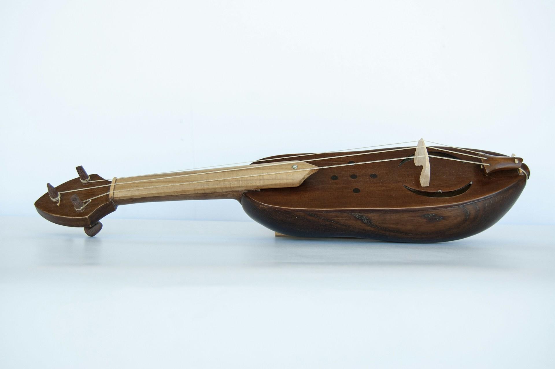 стародавня скрипка