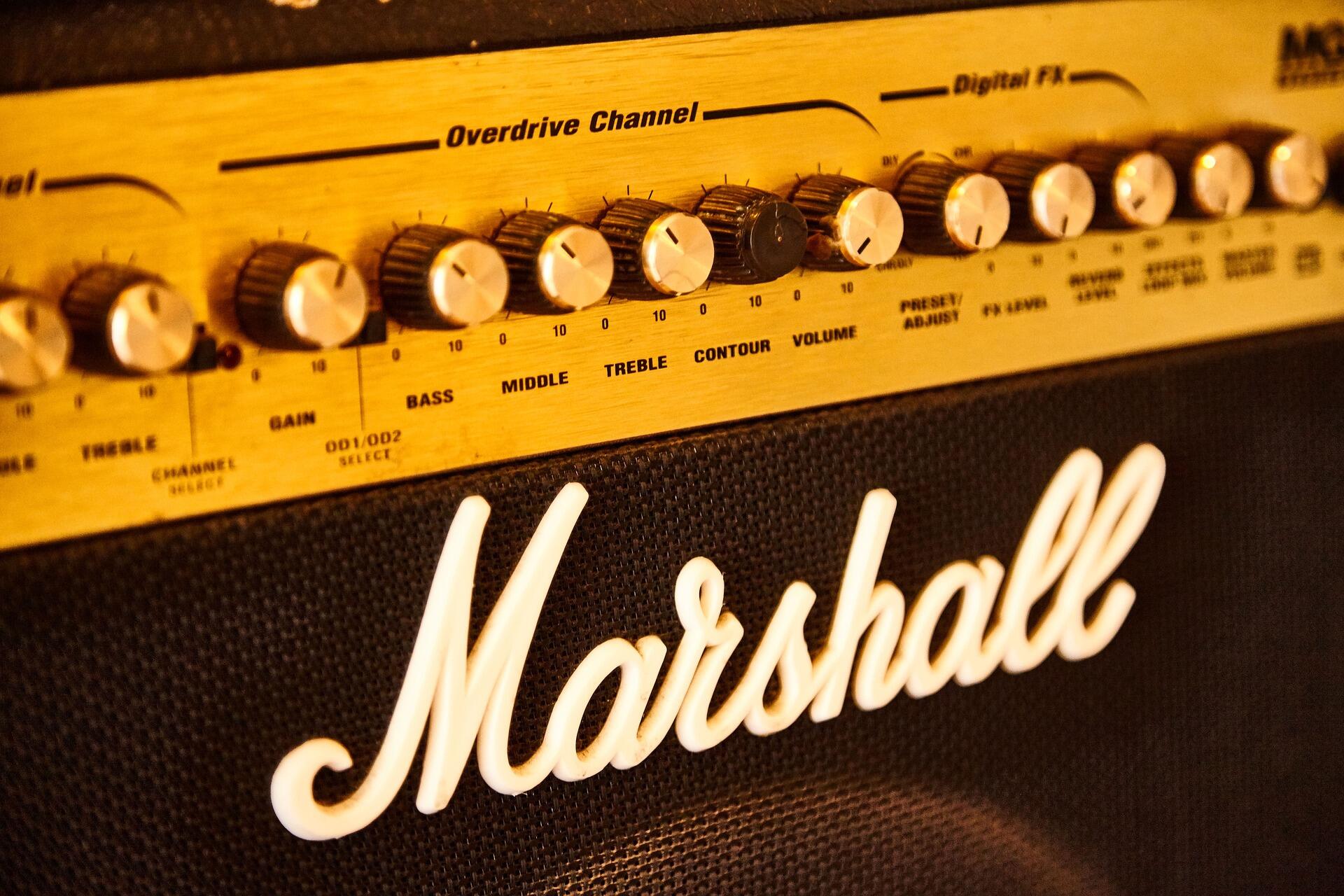 Підсилювач звуку Marshall