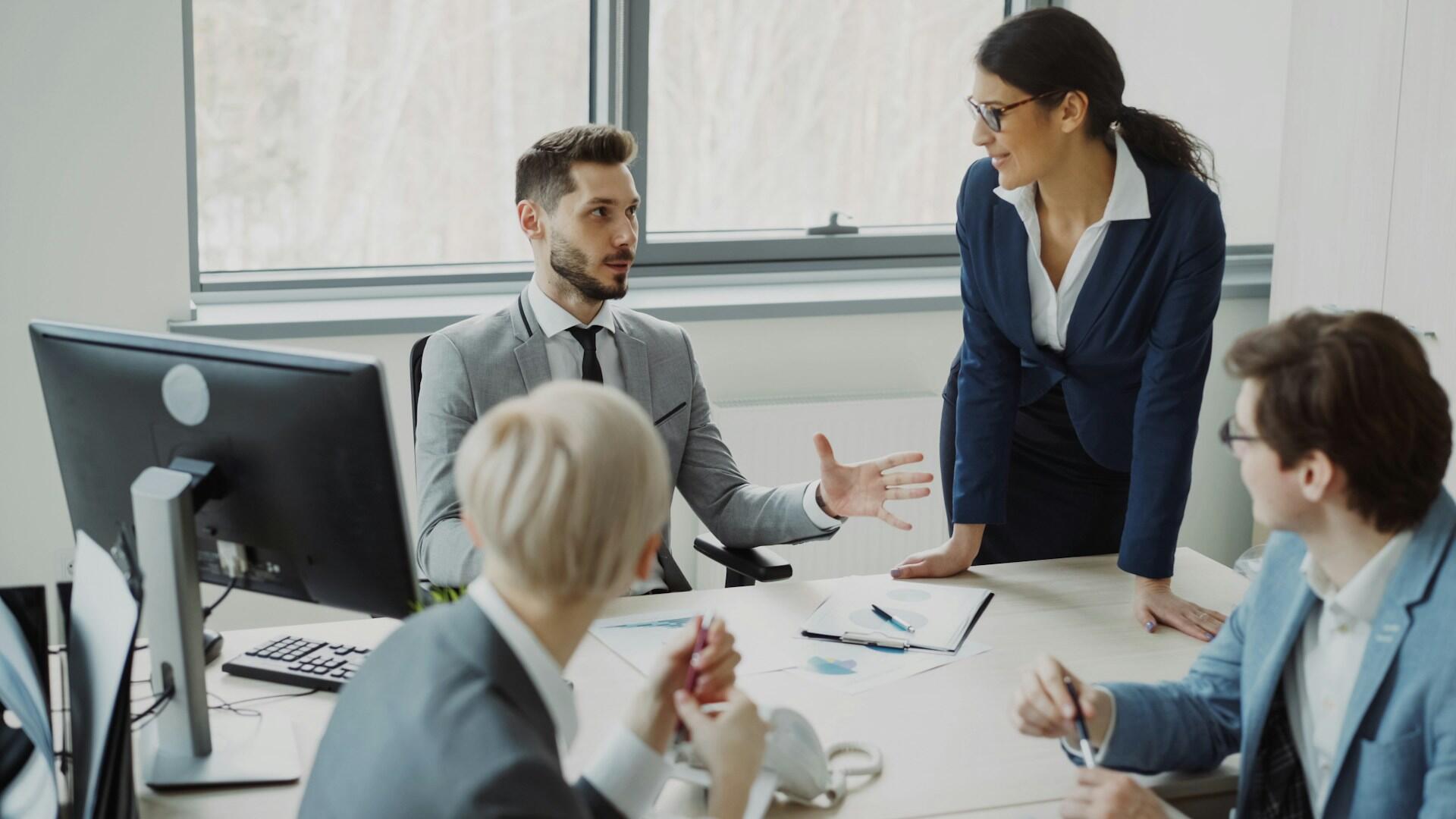 people on the working meeting are talking to each other