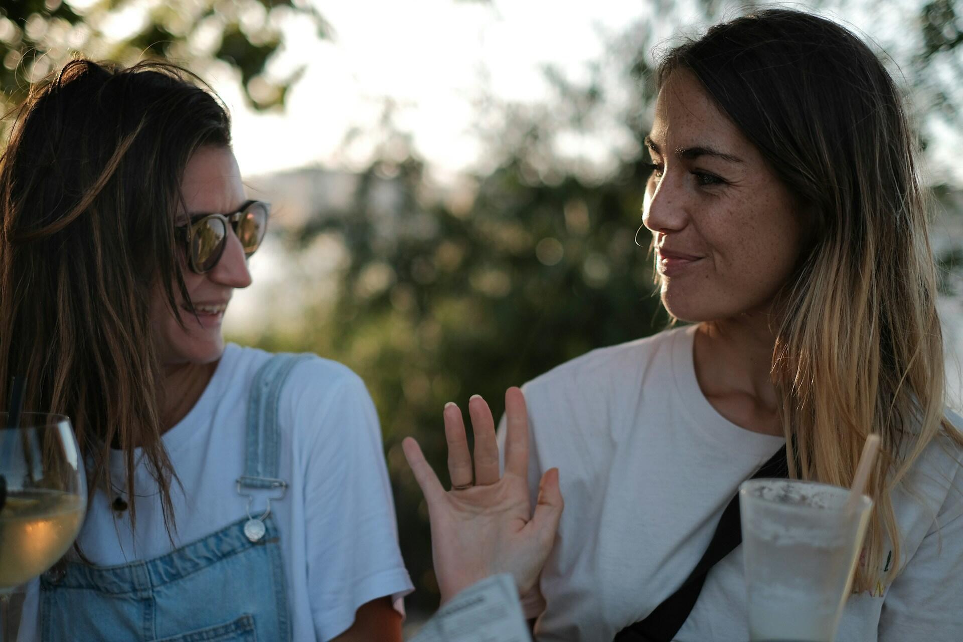 2 ladies talking