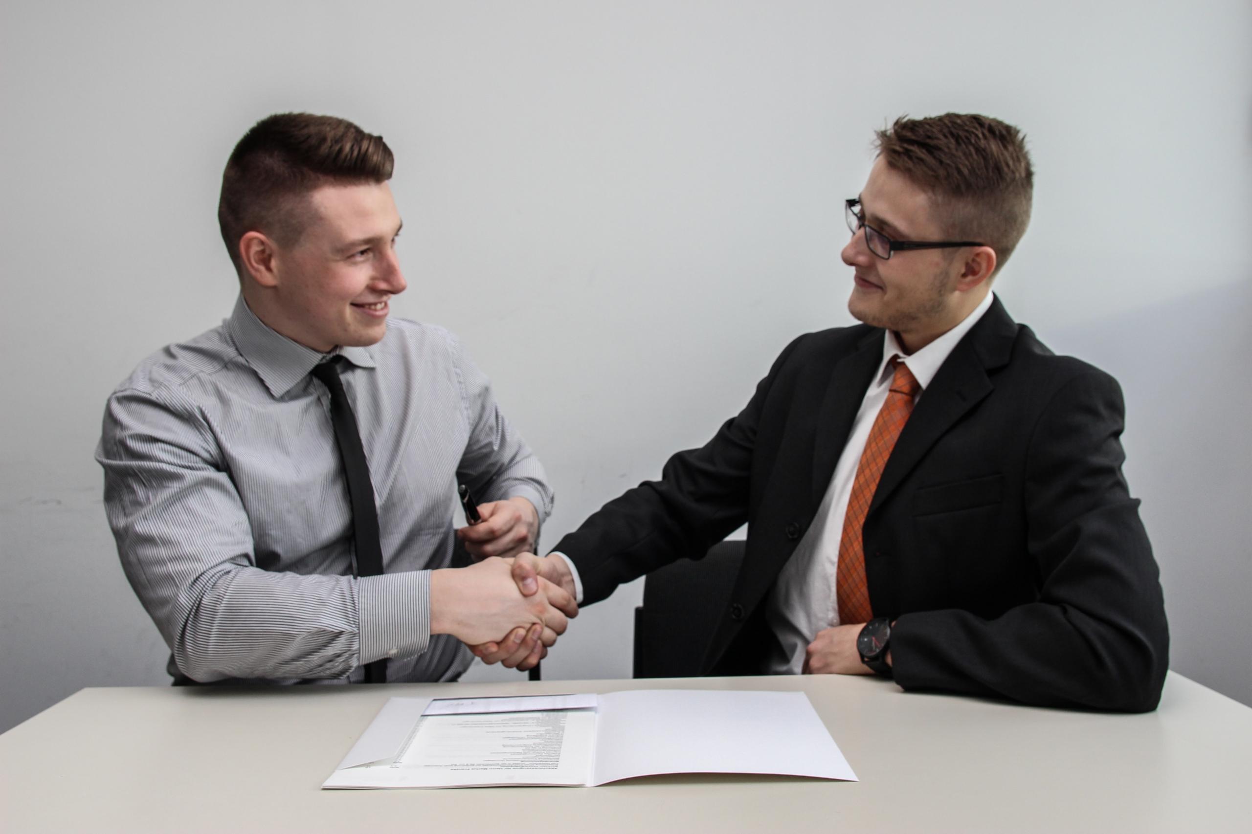 Two business people making an agreement