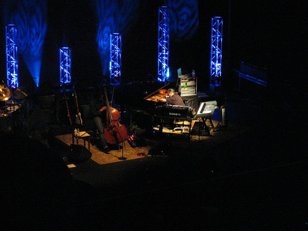 Play the piano Seattle