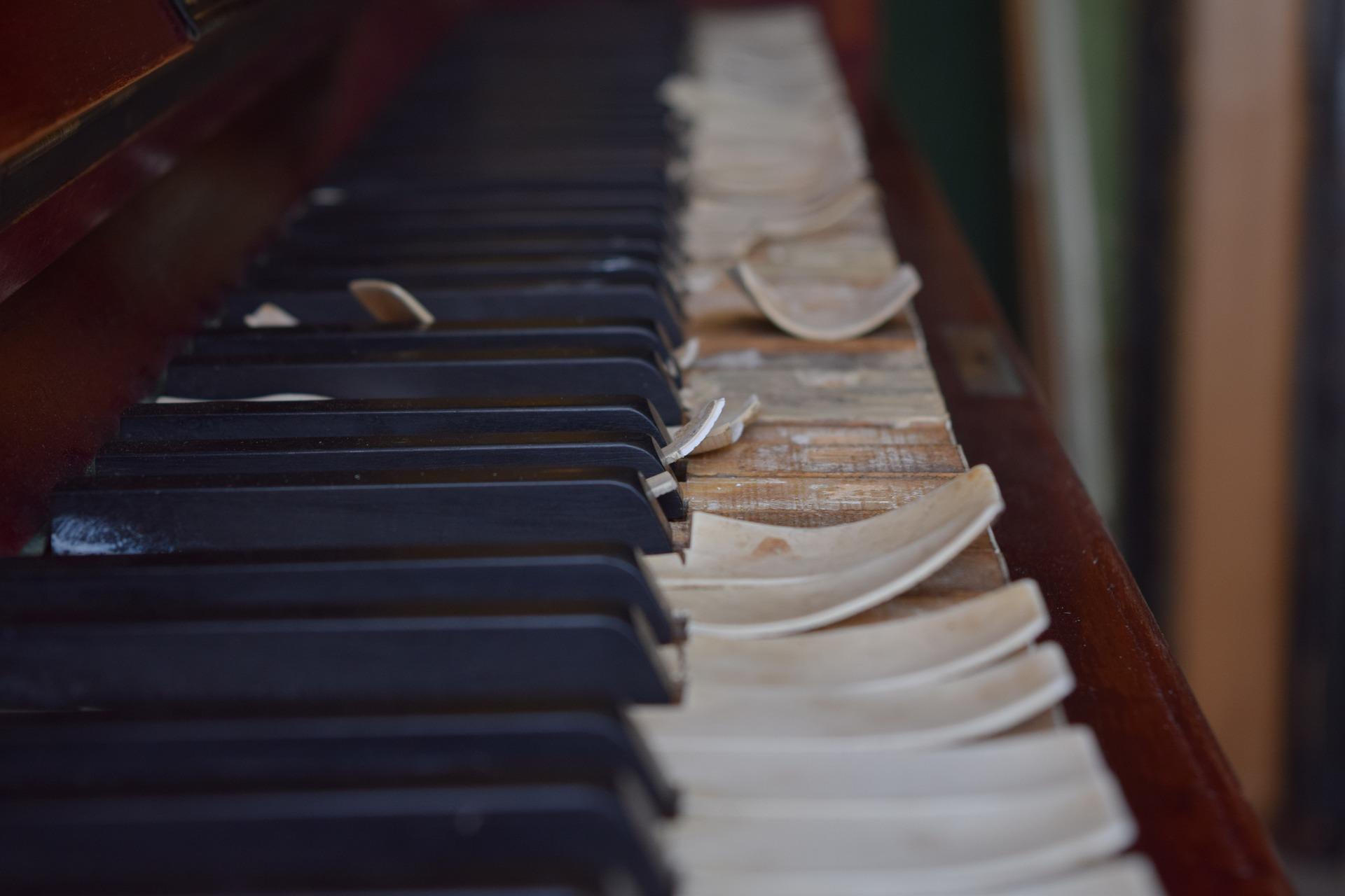 Where can I buy used pianos?