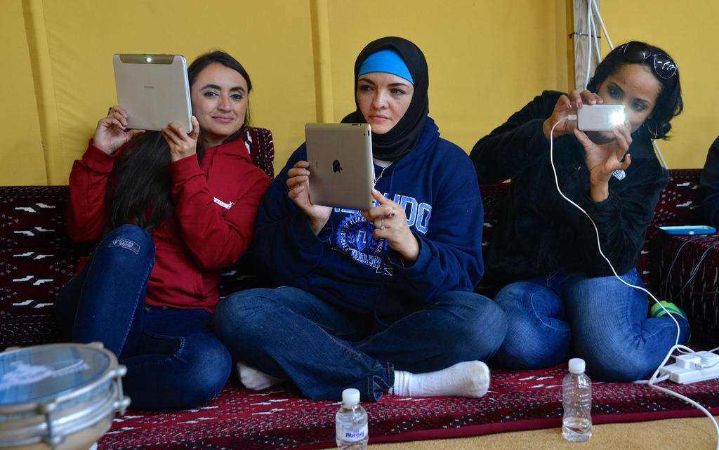 arabic group of girls
