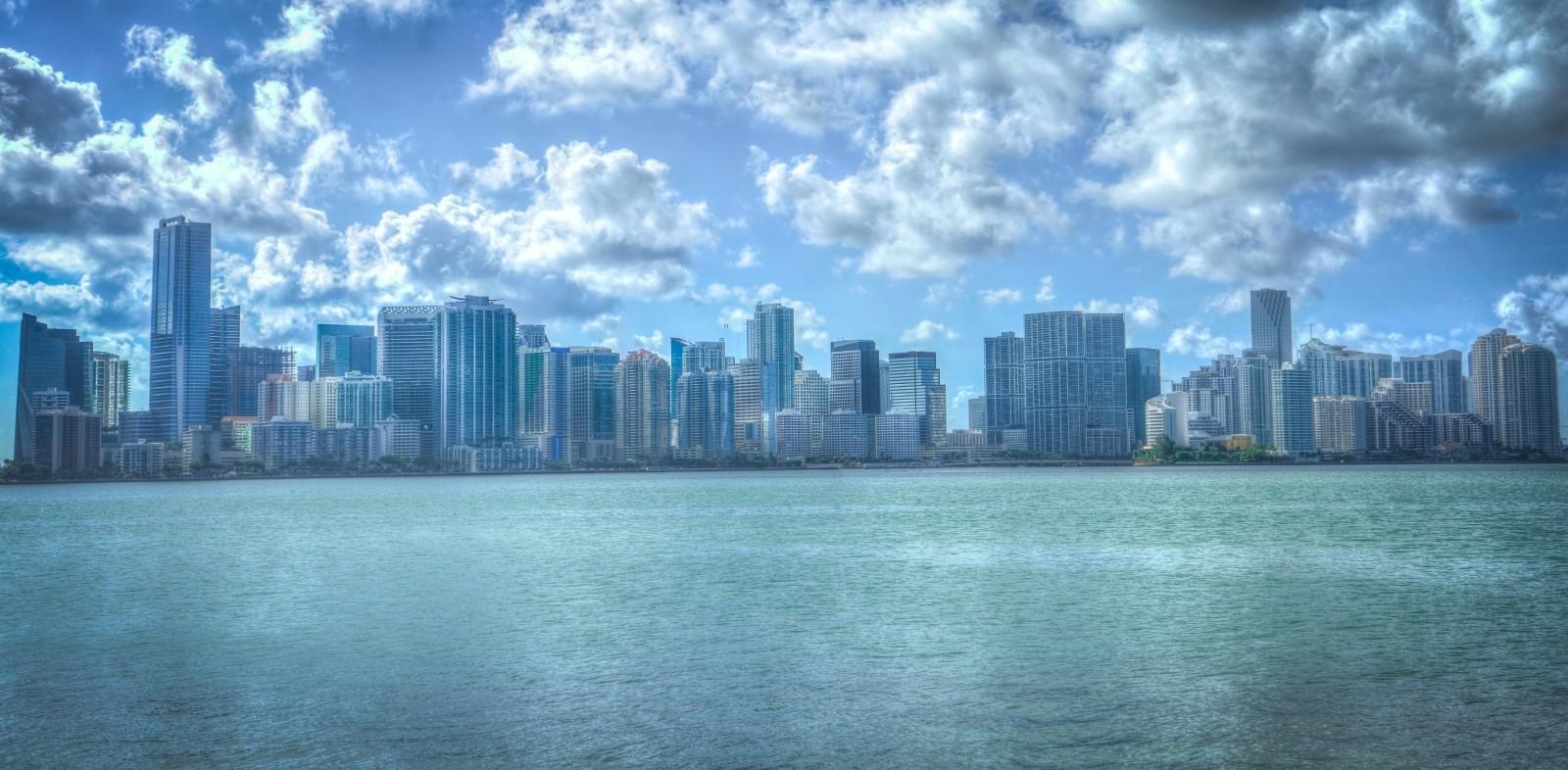 MIAMI Skyline
