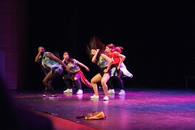 Young hip hop dancers on stage