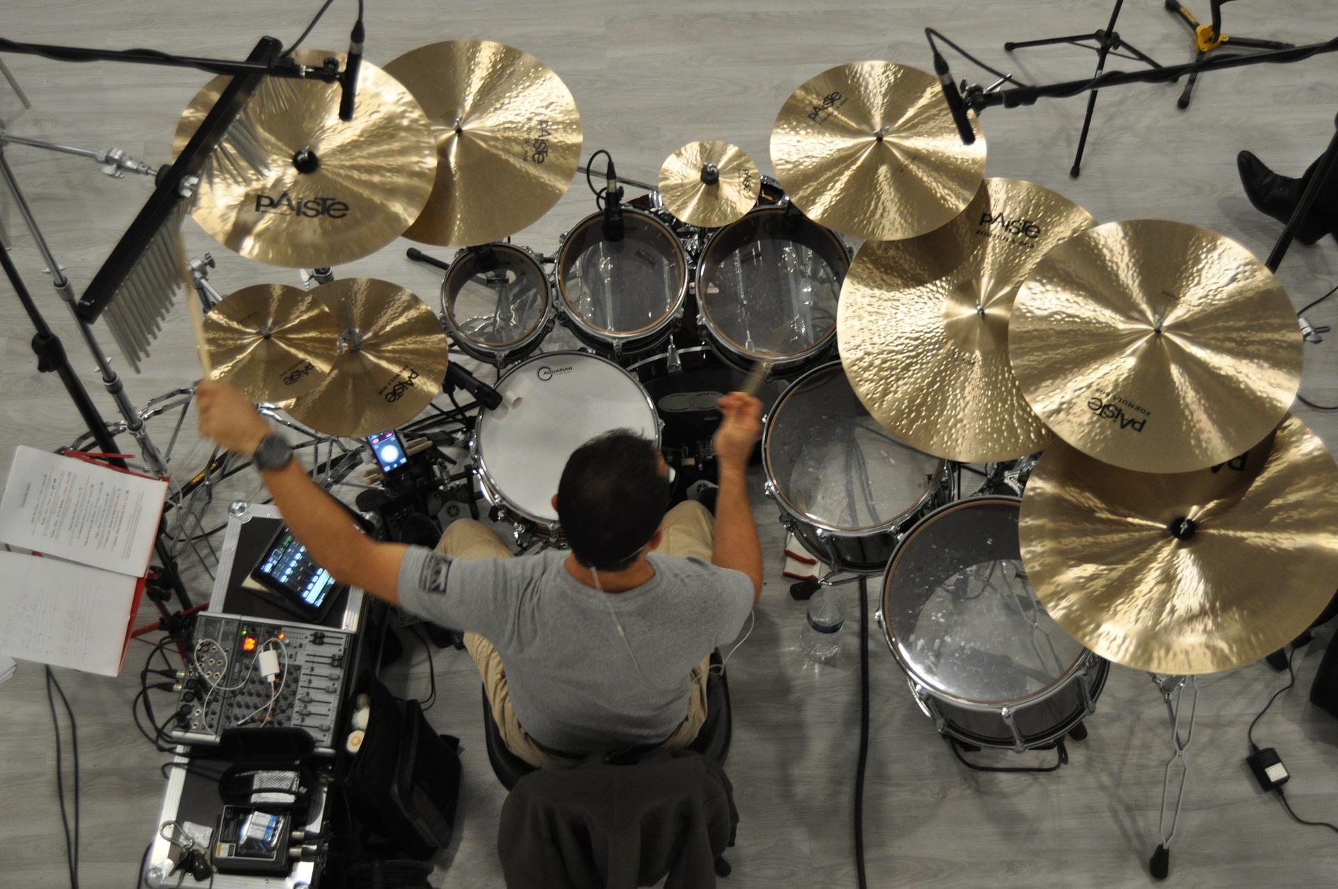 Complete drum kit