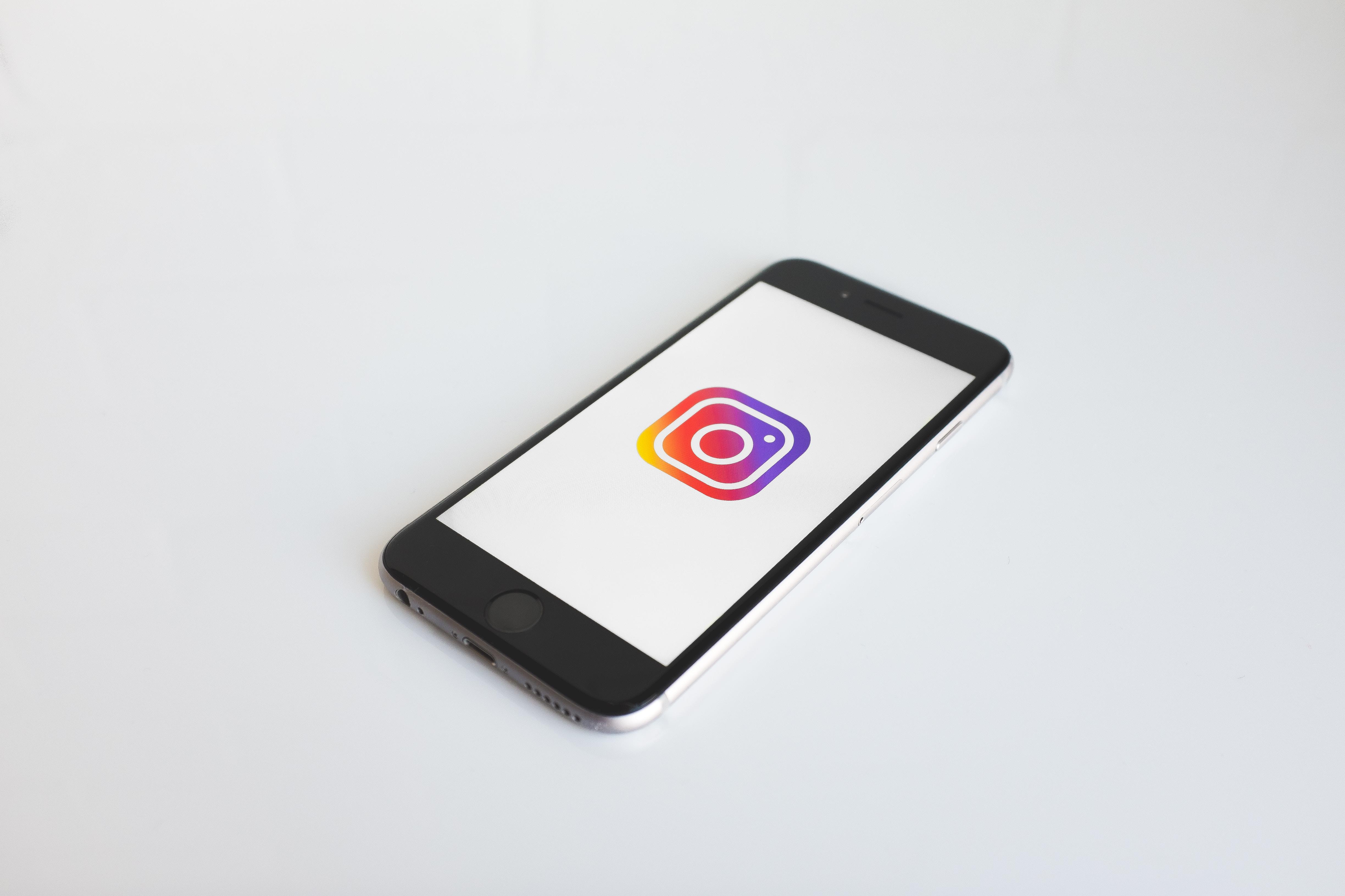 Instagram as a platform for new poets