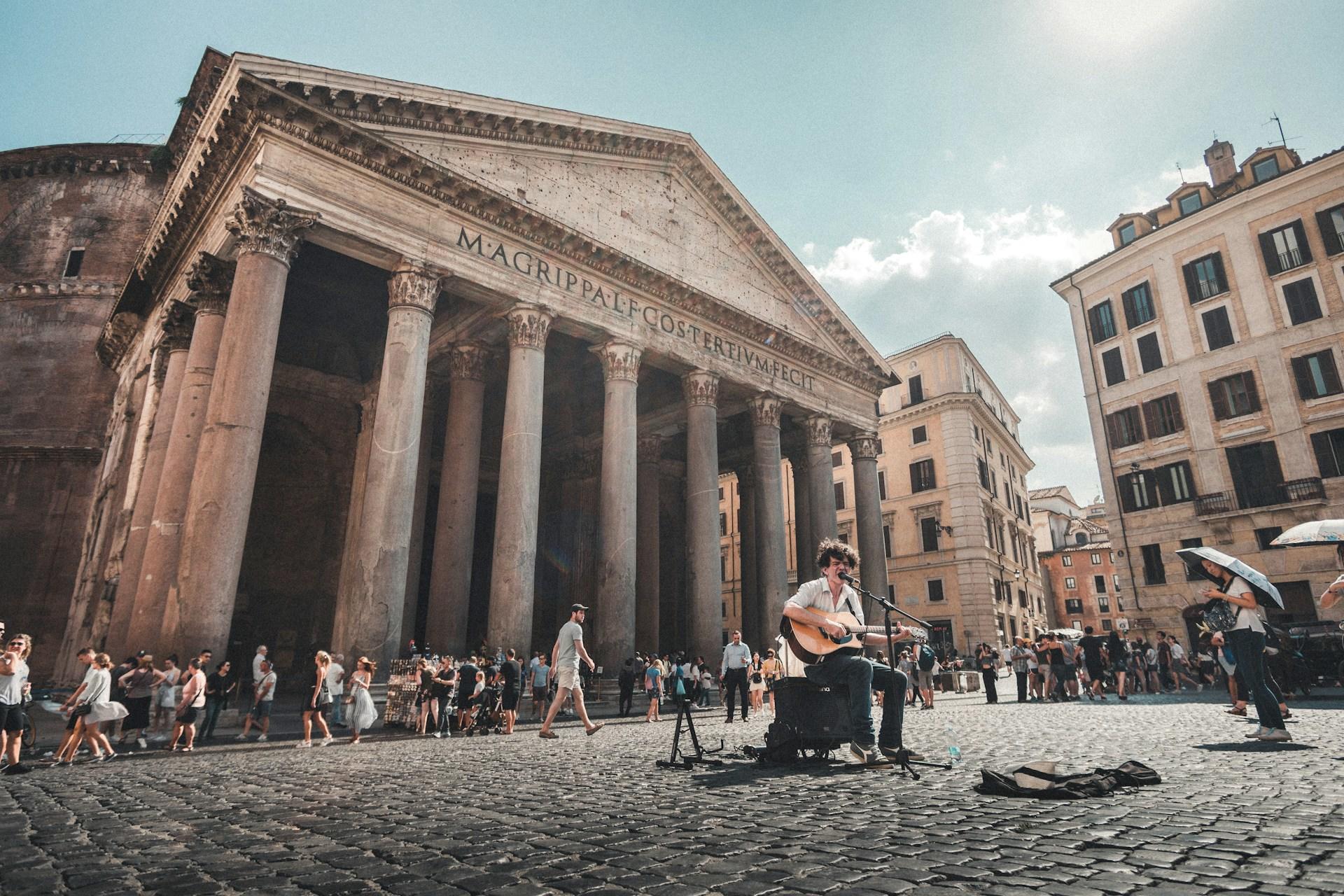 Someone singing outside the Panthéon in Rome.