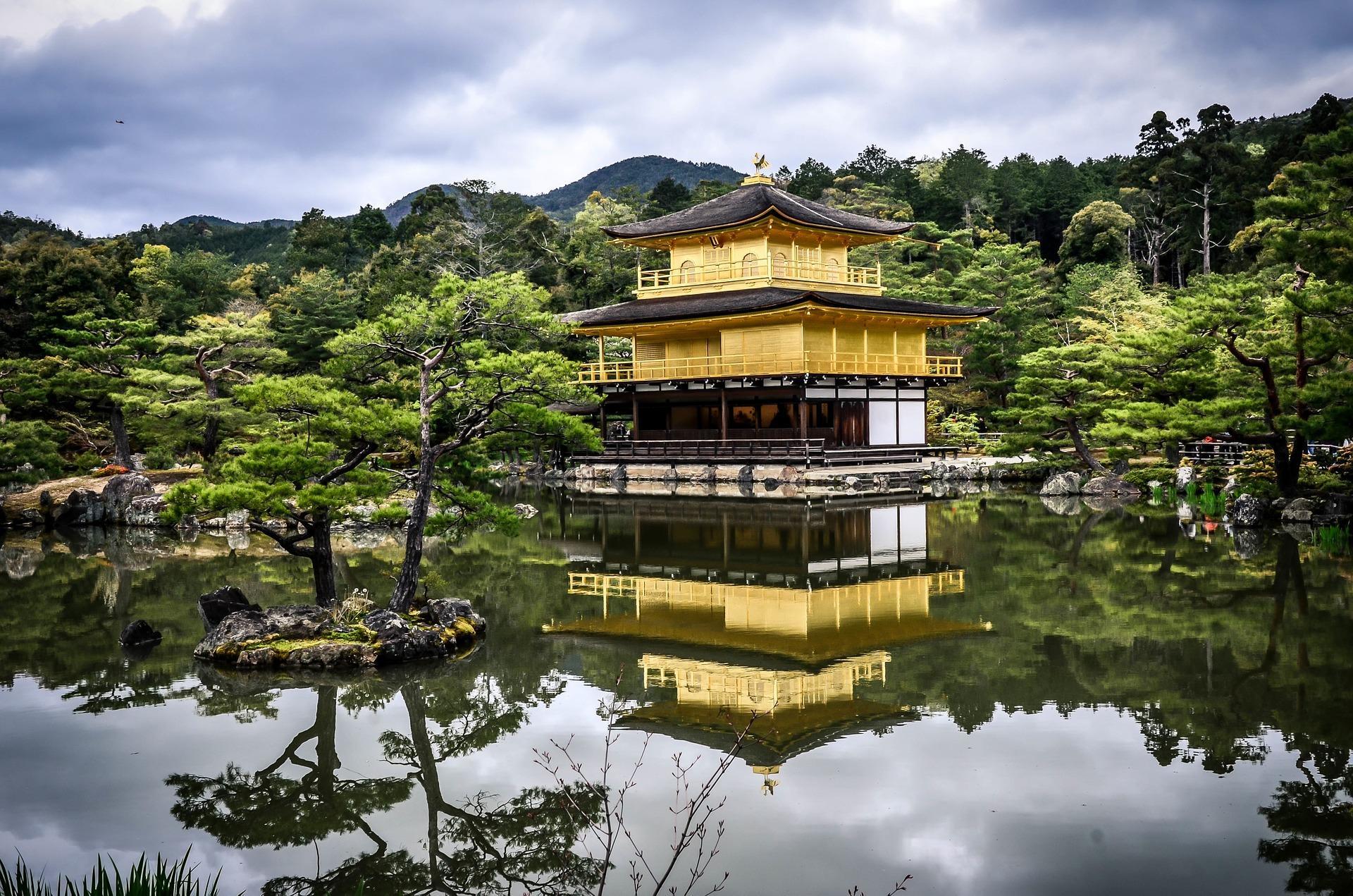 An integral part of Japanese traditions is writing haiku, and one of the requirements to successful traditional writing is finding inspiration. Traditional writers would rest at temples to find this inspiration and structure haiku