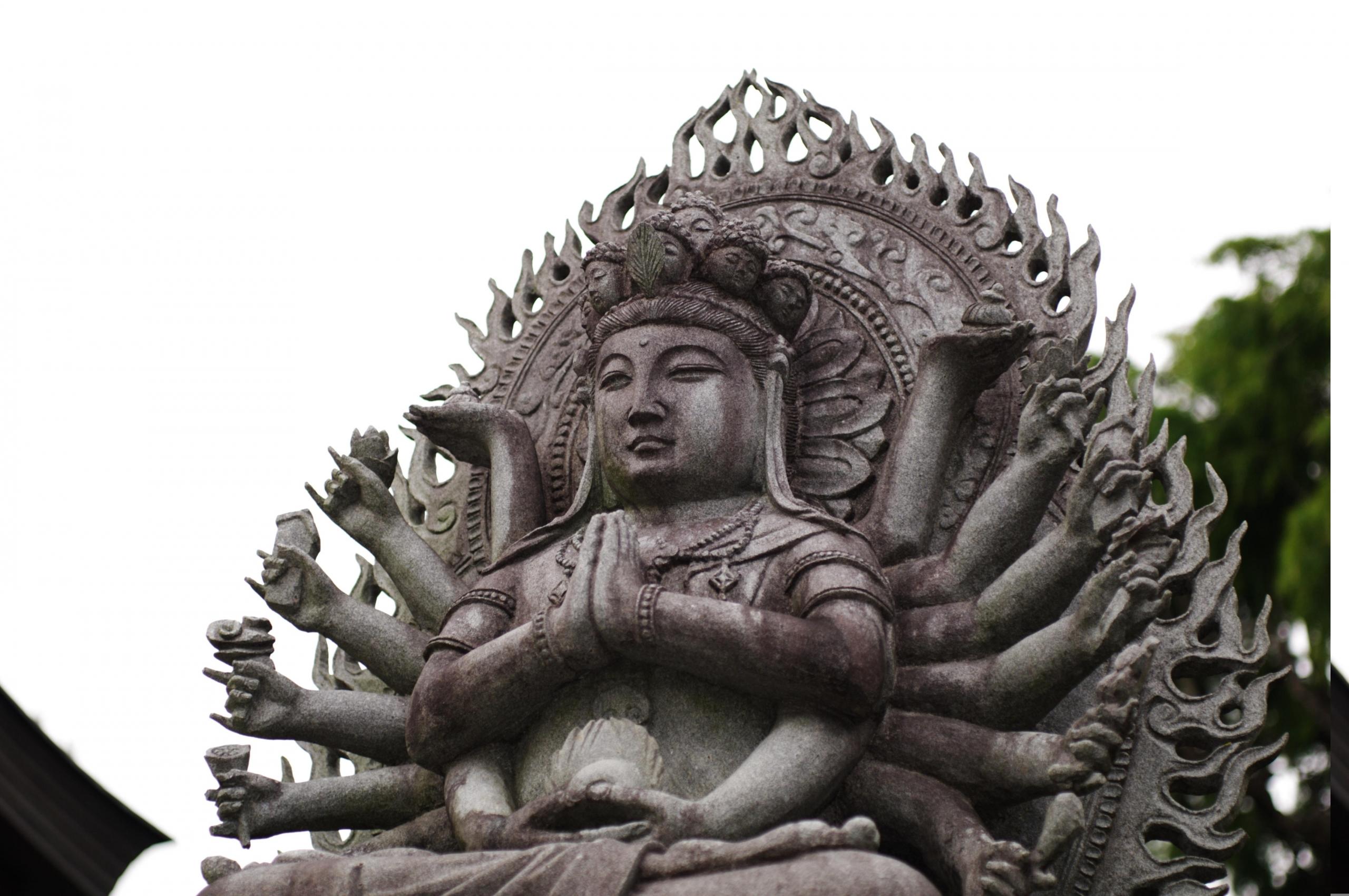 A statue of Senju Kannon, the thousand-armed deity of mercy and pets, is one of the oldest and merciful Japanese gods. Although modern sculptors are very talented, the in-depth descriptions of some of these gods cannot be done justice to through a regular stone and chisel