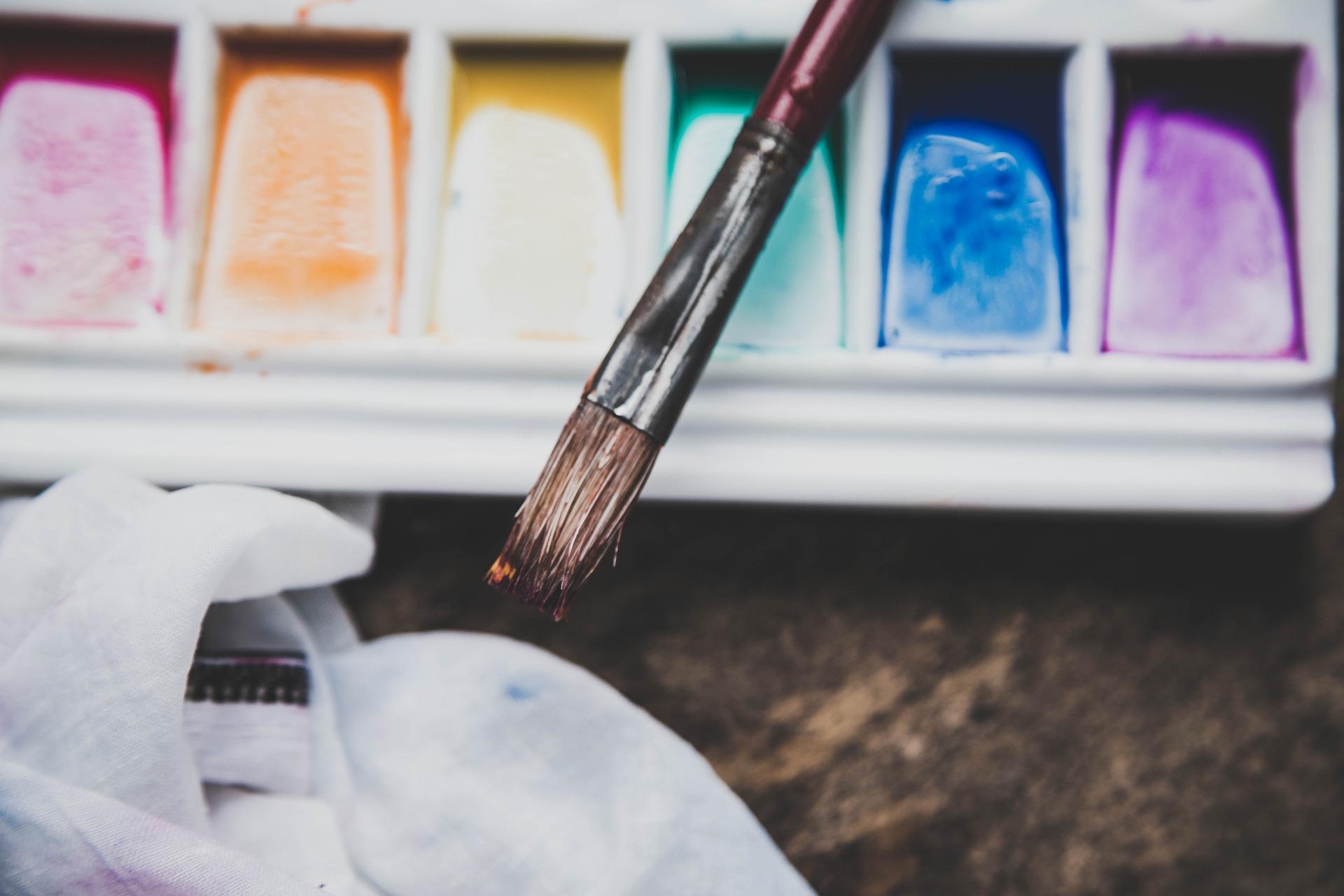 A paintbrush with a palette. Because art degrees help you learn the complexities of a particular field, you can refine your skill and draw better. Also, creative fields such as art teach students how to analyze information creatively
