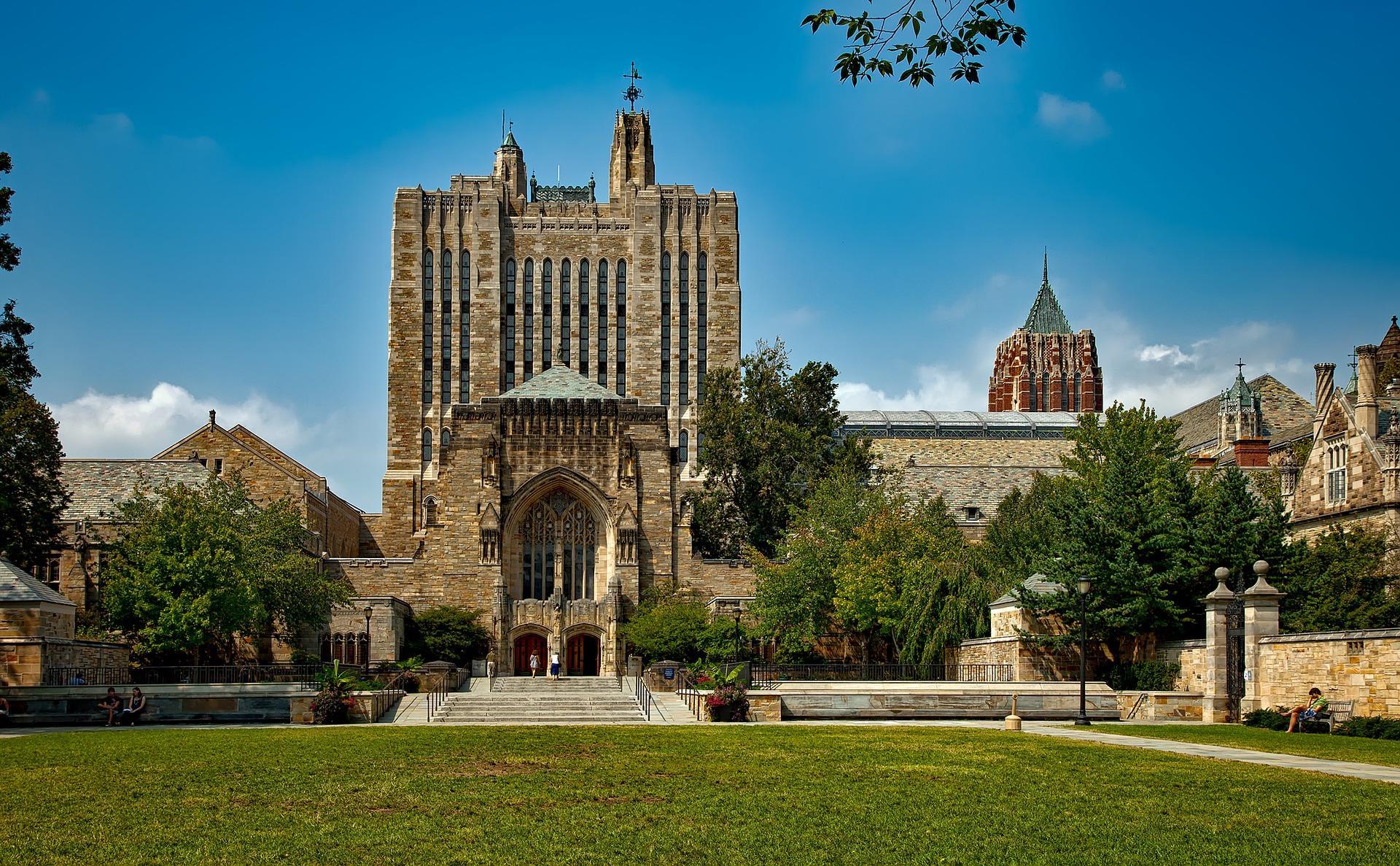 An outside view of one of the Yale University campuses. Founded in 1701, it's one of the oldest higher education institutes in the USA and a part of the "Nine Colonial Colleges" established before the American War of independence. Student's across the country and the world seeks admission in its four-year arts degree program