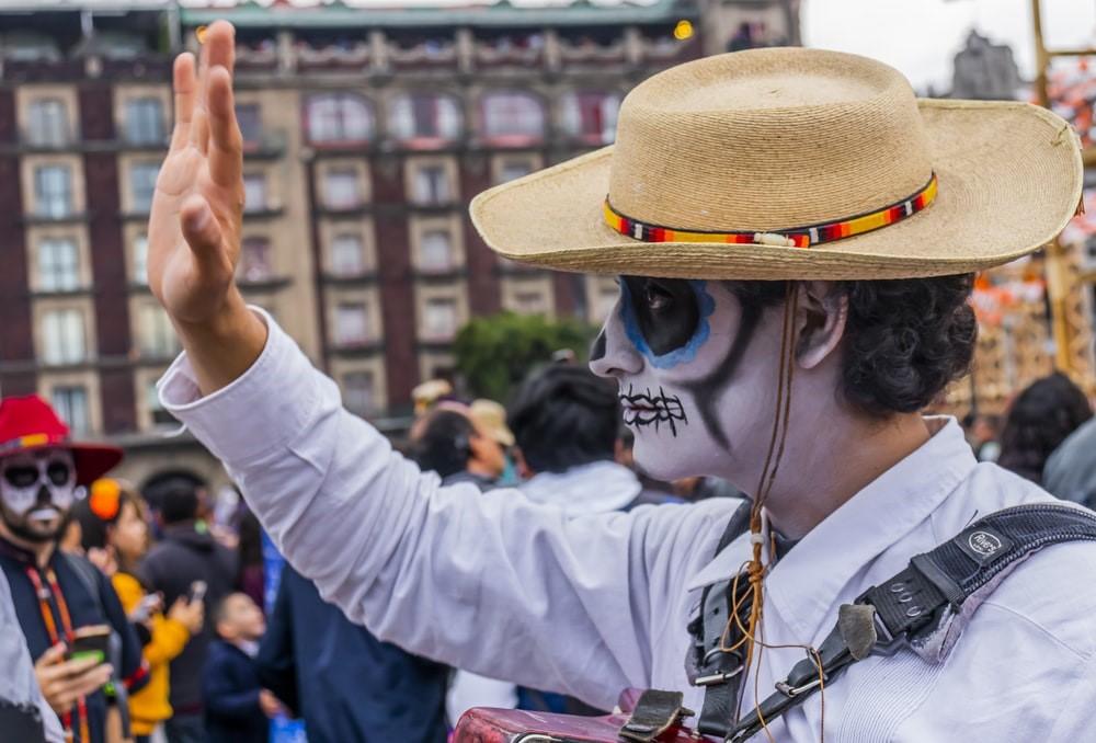 During the Dia de Muertos celebration, people are dressed up as the dead, painting their faces to depict the departed souls. Also known as the Day of the Dead, if you want an authentic experience of this Mexican holiday, you should contemplate studying Spanish in Mexico.