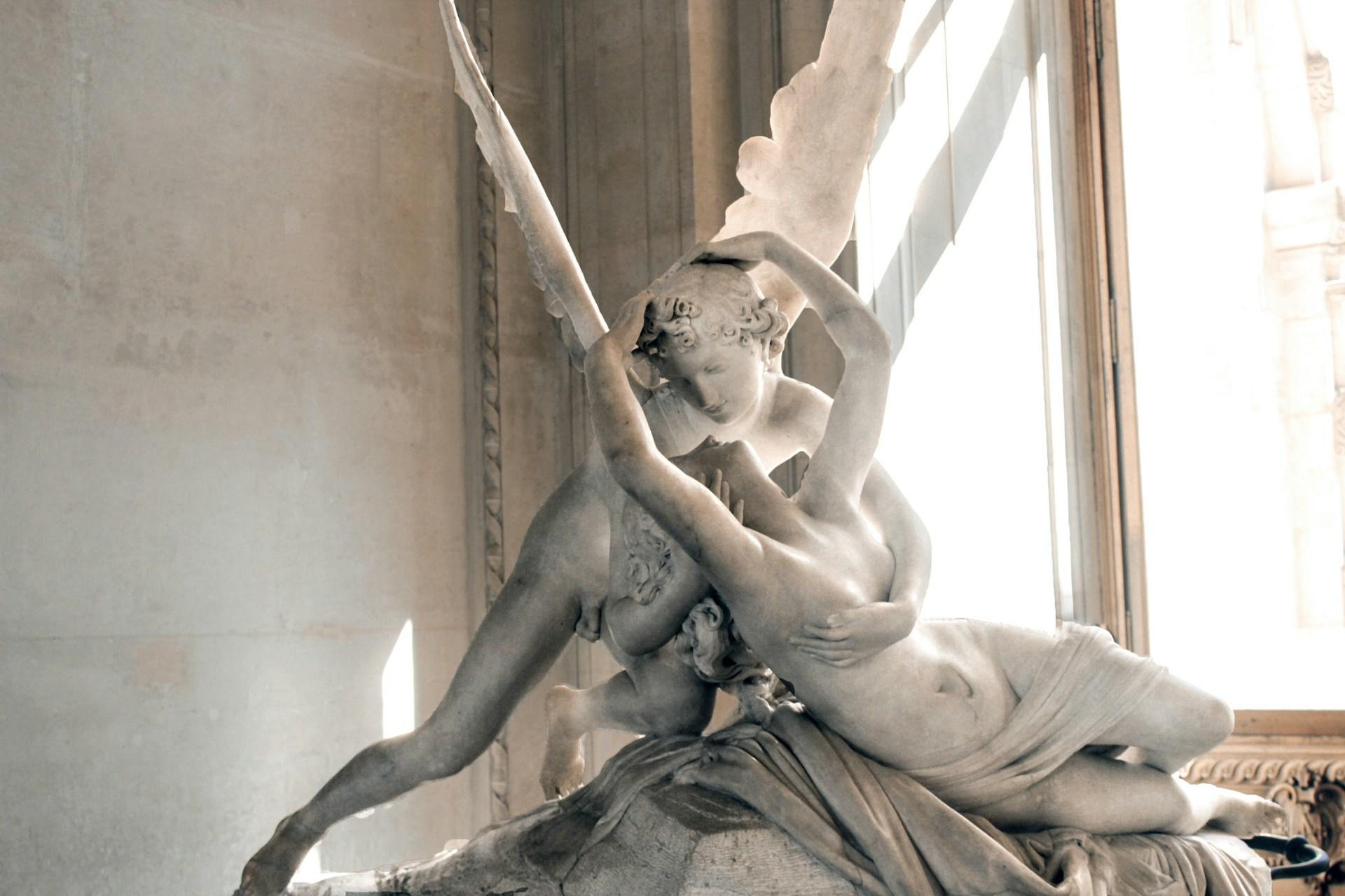 A sculpture of some angels.