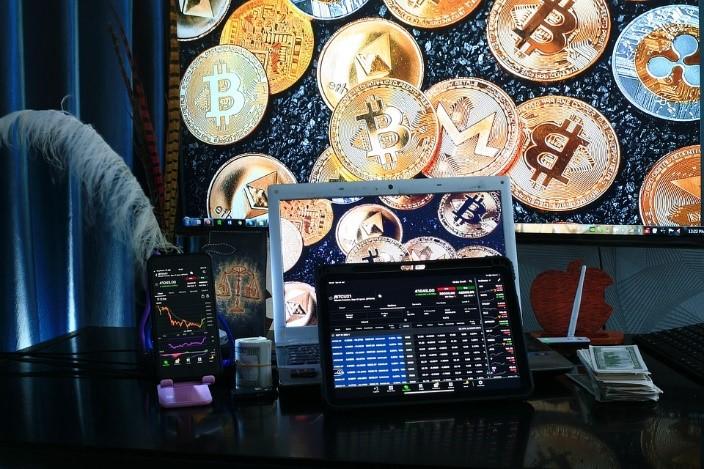 A cryptocurrency trader’s room