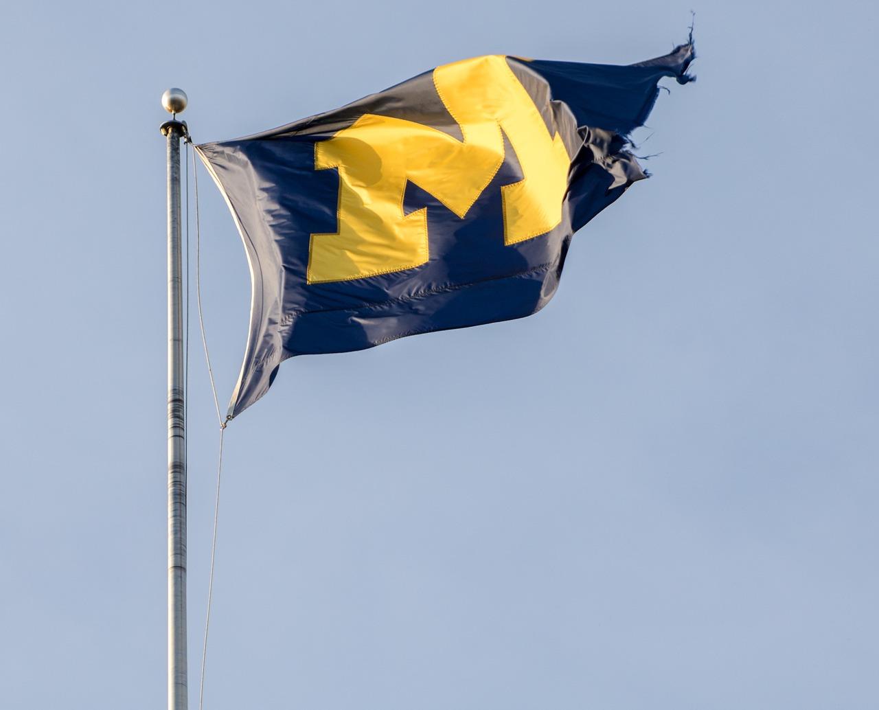 flag of U of M