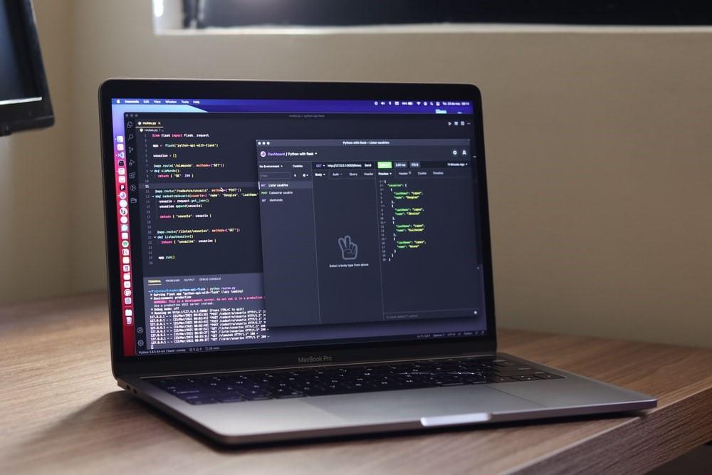 A C++ programming software running on a laptop