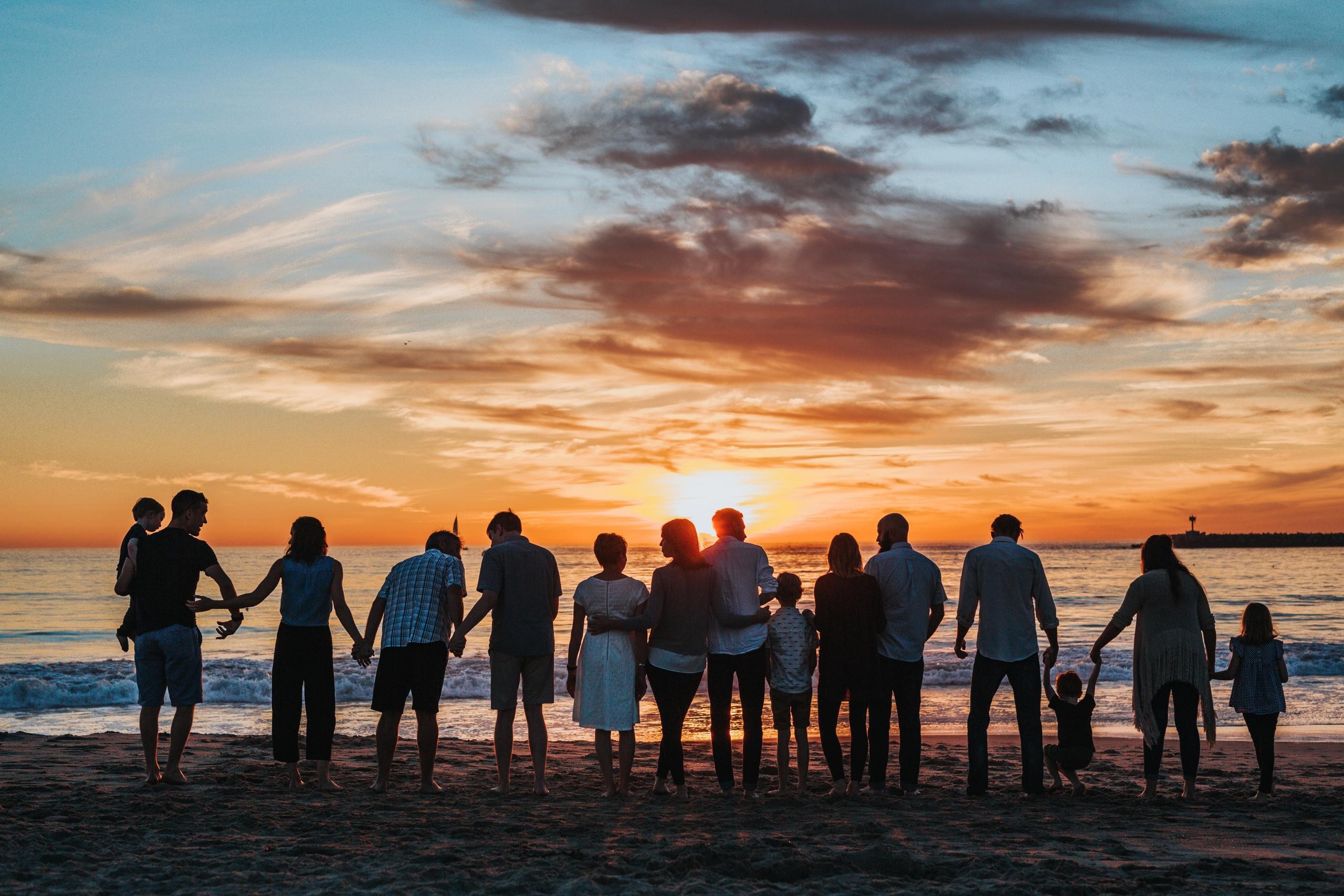 Present and future generations on the beach