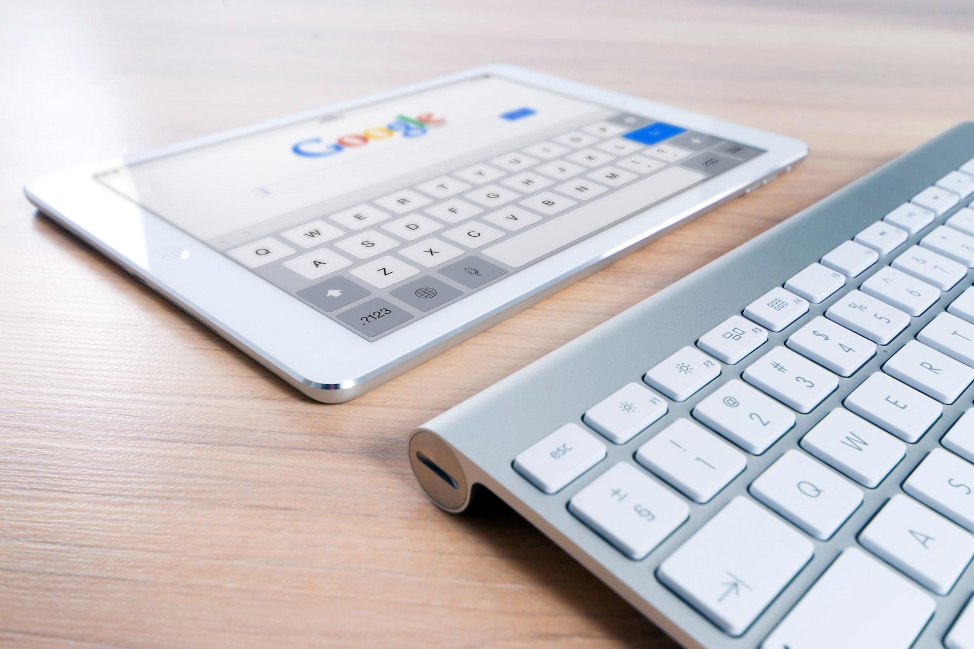 Google search engine on tablet