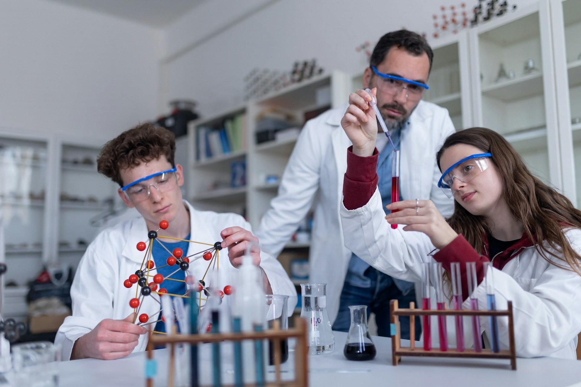 A chemistry tutor with two students